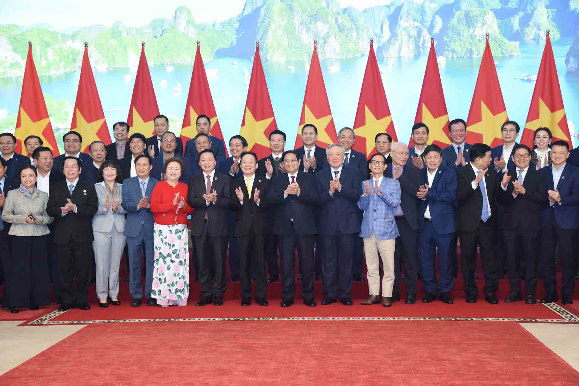 Xây dựng những 'đại bàng quốc tịch Việt'- Ảnh 2. Xây dựng những 'đại bàng quốc tịch Việt'- Ảnh 2.