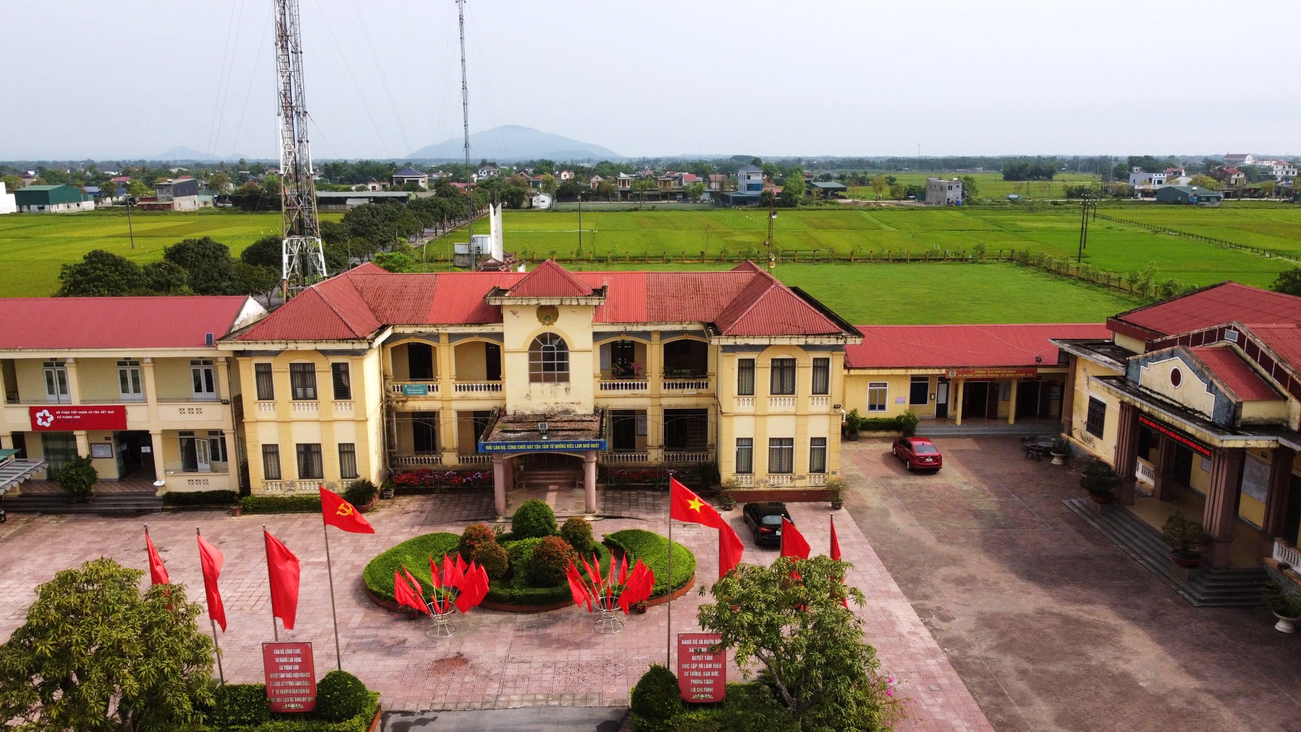 Trụ sở của các xã, phường mới ở TP.Hà Tĩnh hiện ra sao? - Ảnh 7. Trụ sở của các xã, phường mới ở TP.Hà Tĩnh hiện ra sao? - Ảnh 7.