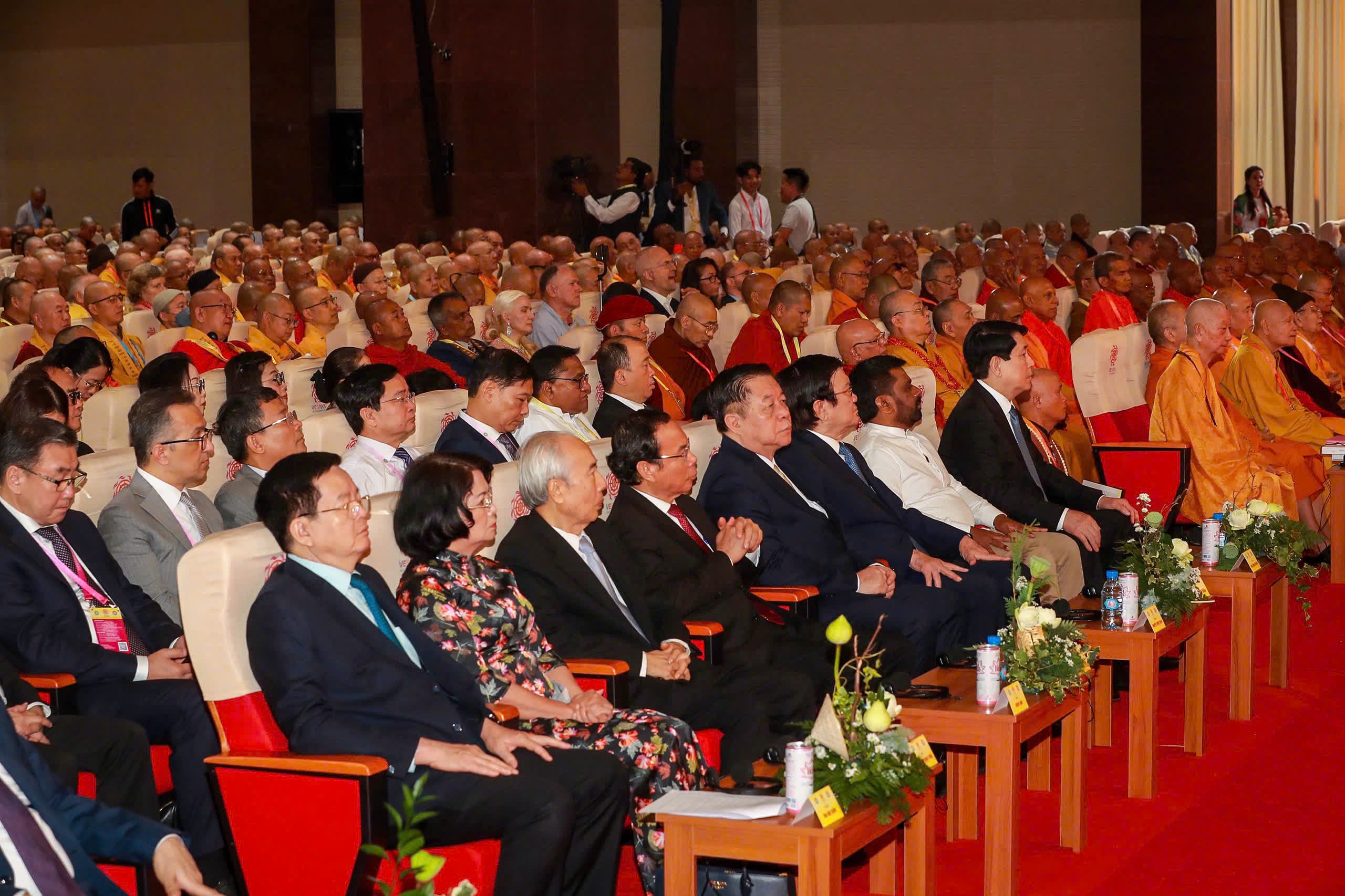 Chủ tịch nước Lương Cường: Phật giáo là phần không thể tách rời trong đời sống người Việt- Ảnh 3. Chủ tịch nước Lương Cường: Phật giáo là phần không thể tách rời trong đời sống người Việt- Ảnh 3.