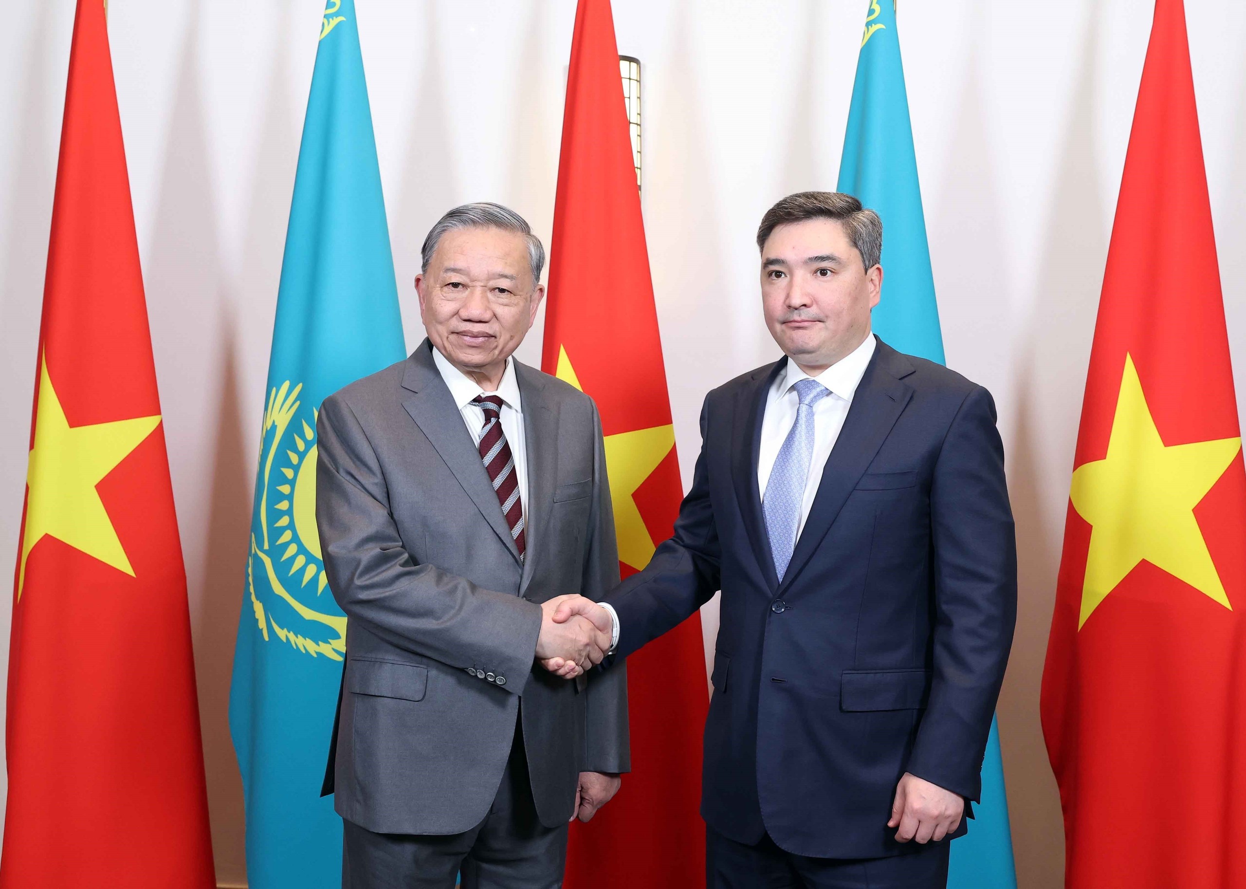 Triển khai hiệu quả các nội dung quan hệ Đối tác chiến lược Việt Nam – Kazakhstan Triển khai hiệu quả các nội dung quan hệ Đối tác chiến lược Việt Nam – Kazakhstan