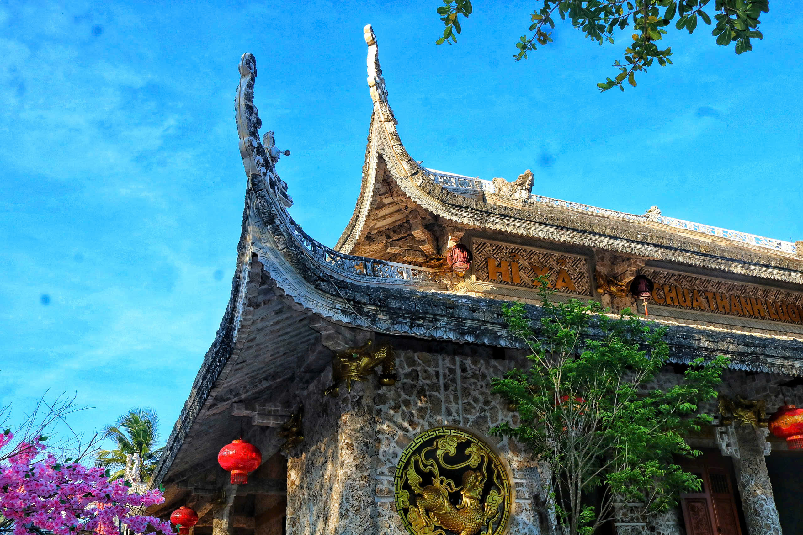 Ng&ocirc;i ch&ugrave;a san h&ocirc; độc đ&aacute;o, nơi thờ tượng Quan &Acirc;m ph&aacute;t hiện ngo&agrave;i biển- Ảnh 7.