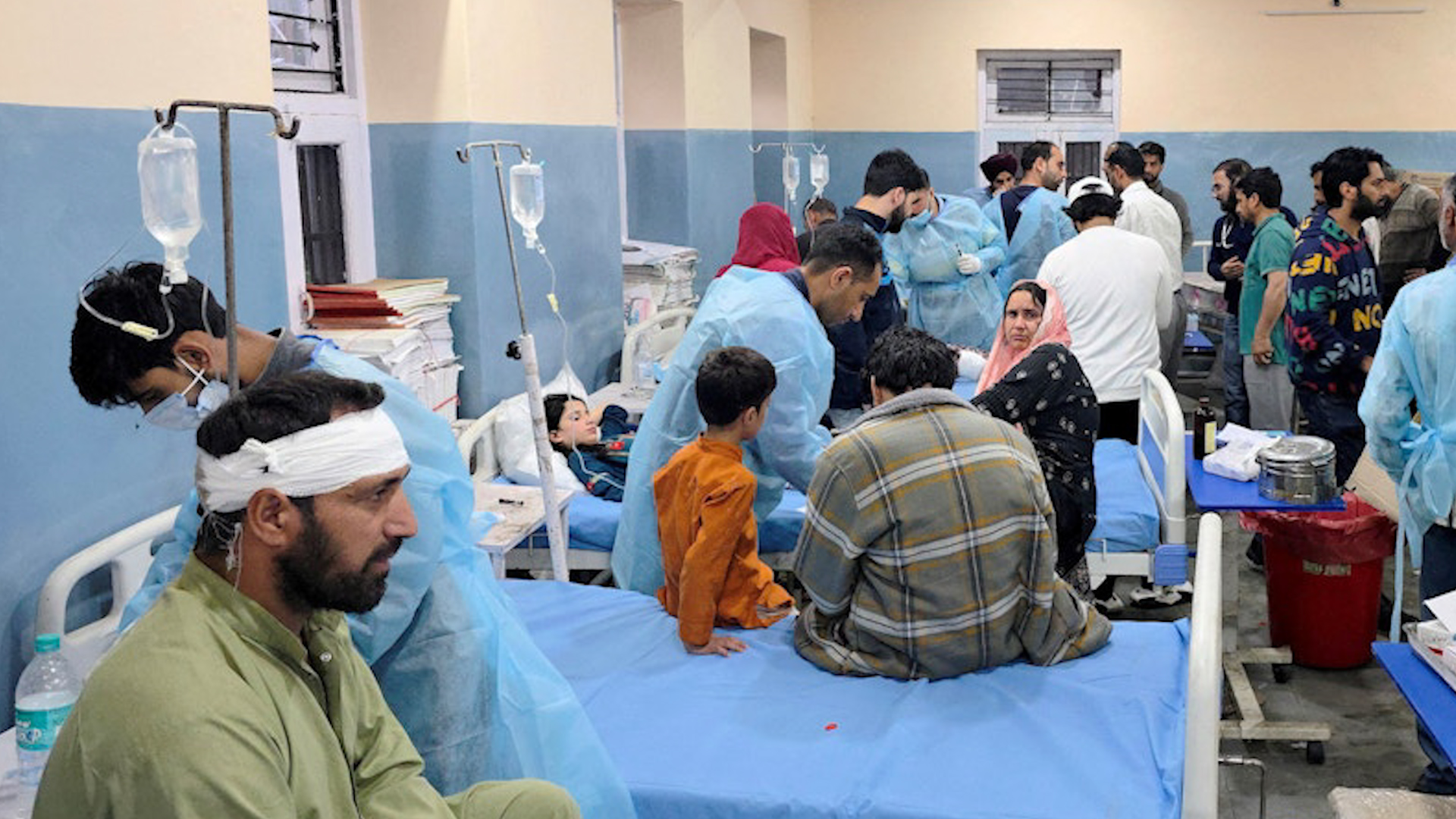 Ấn Độ không kích trả đũa vụ thảm sát Kashmir, Pakistan nói bắn rơi 5 máy bay Ấn Độ không kích trả đũa vụ thảm sát Kashmir, Pakistan nói bắn rơi 5 máy bay
