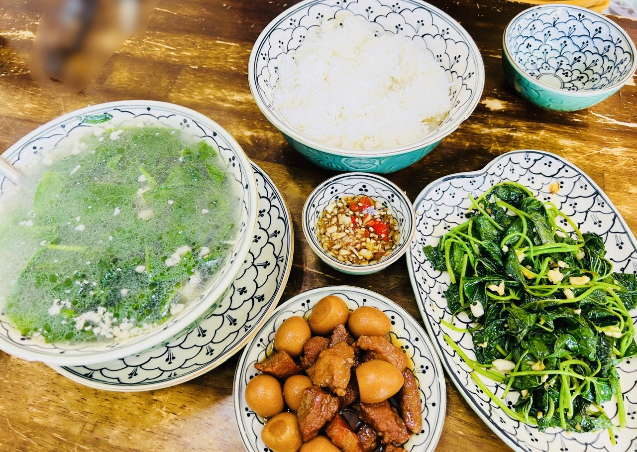 Bác sĩ: Tránh uống nước trong, ngay sau bữa ăn- Ảnh 1. Bác sĩ: Tránh uống nước trong, ngay sau bữa ăn- Ảnh 1.