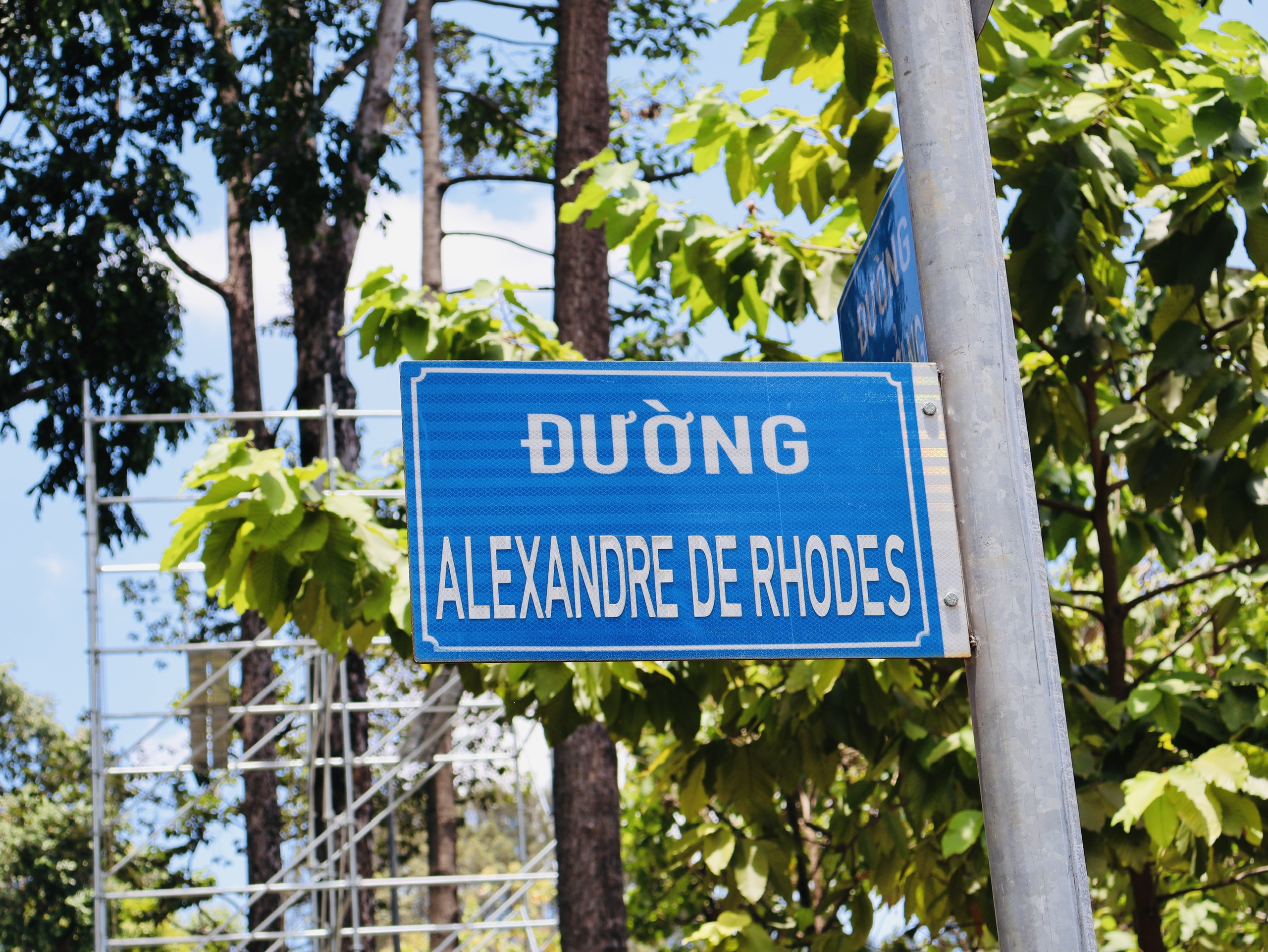 Sống ở TP.HCM: Đường ‘Tây’ đáng nhớ giữa lòng phố thị- Ảnh 1.