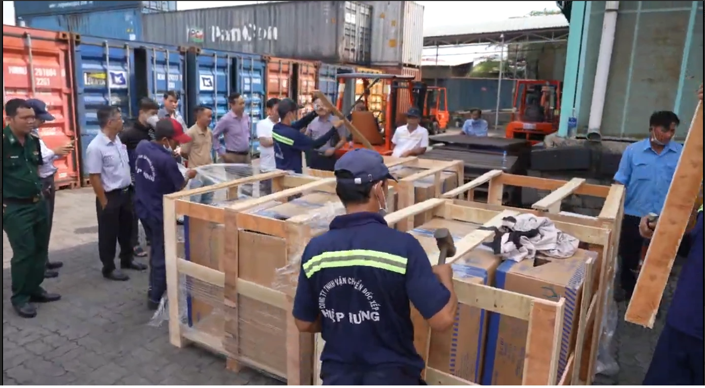 Khởi tố Công ty An Khang buôn lậu thuốc lá tại cảng Cát Lái- Ảnh 1. Khởi tố Công ty An Khang buôn lậu thuốc lá tại cảng Cát Lái- Ảnh 1.