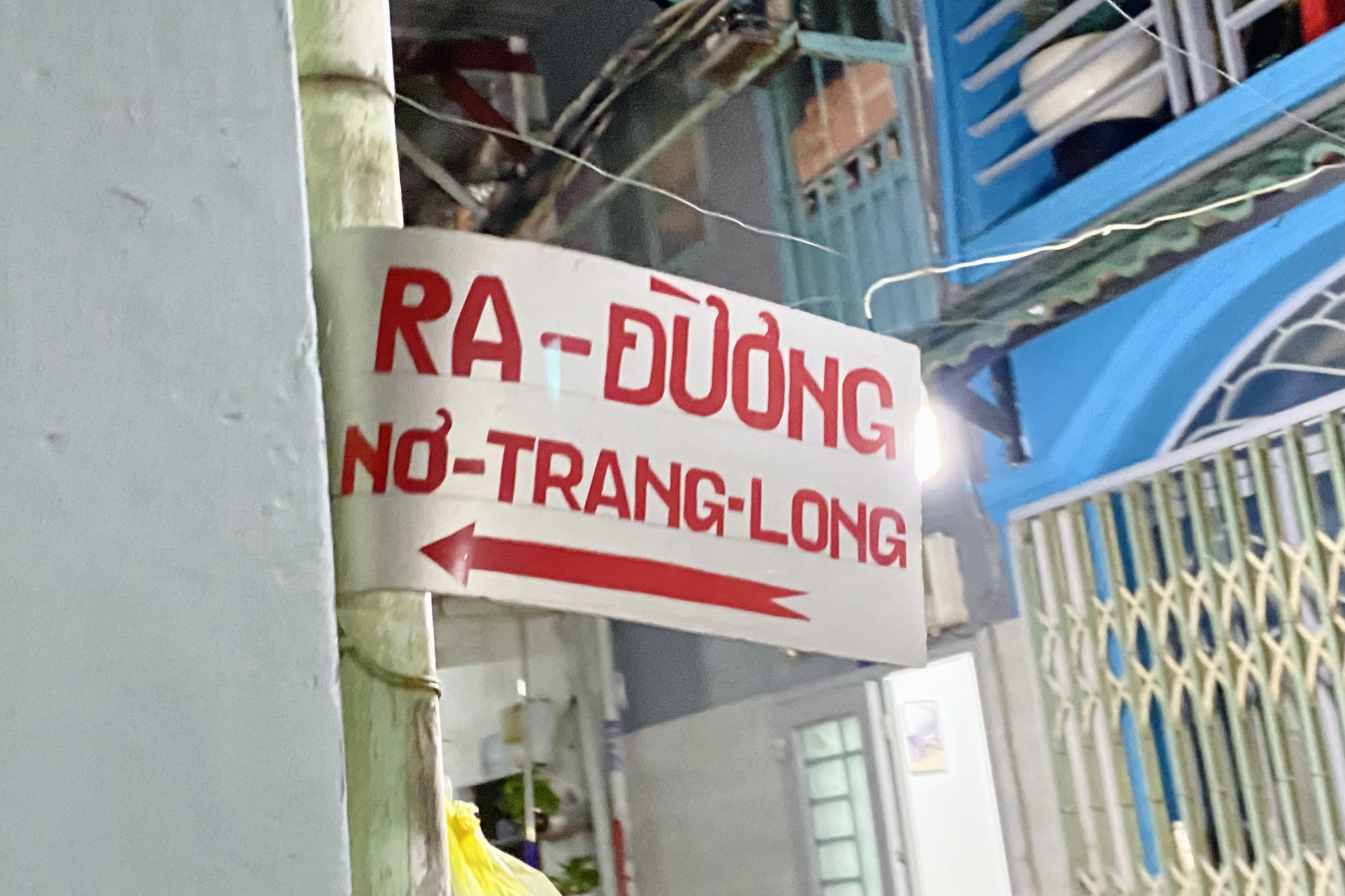 Hẻm 'bát quái' ở TP.HCM: Dung dị sống nhớ, nơi tang sự phải ra đầu hẻm- Ảnh 3. Hẻm 'bát quái' ở TP.HCM: Dung dị sống nhớ, nơi tang sự phải ra đầu hẻm- Ảnh 3.