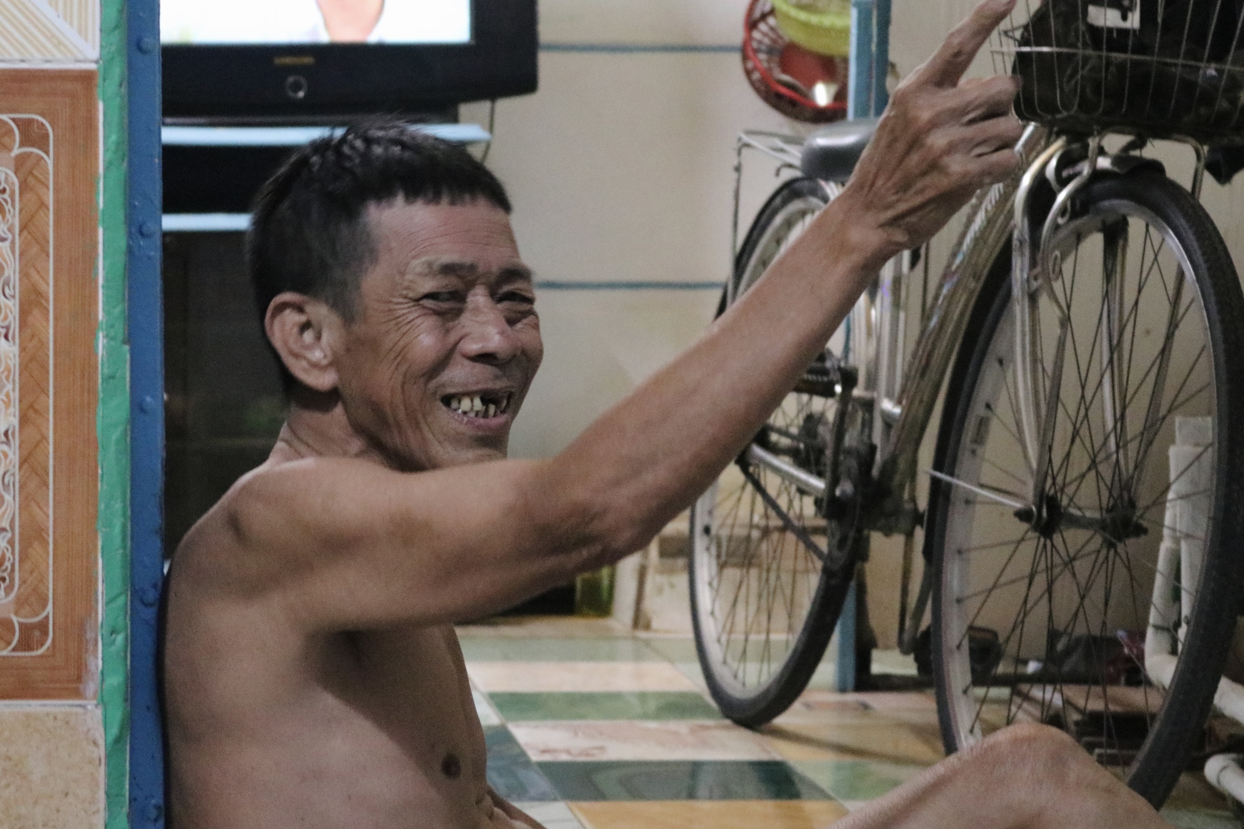 Hẻm 'bát quái' ở TP.HCM: Dung dị sống nhớ, nơi tang sự phải ra đầu hẻm- Ảnh 2. Hẻm 'bát quái' ở TP.HCM: Dung dị sống nhớ, nơi tang sự phải ra đầu hẻm- Ảnh 2.