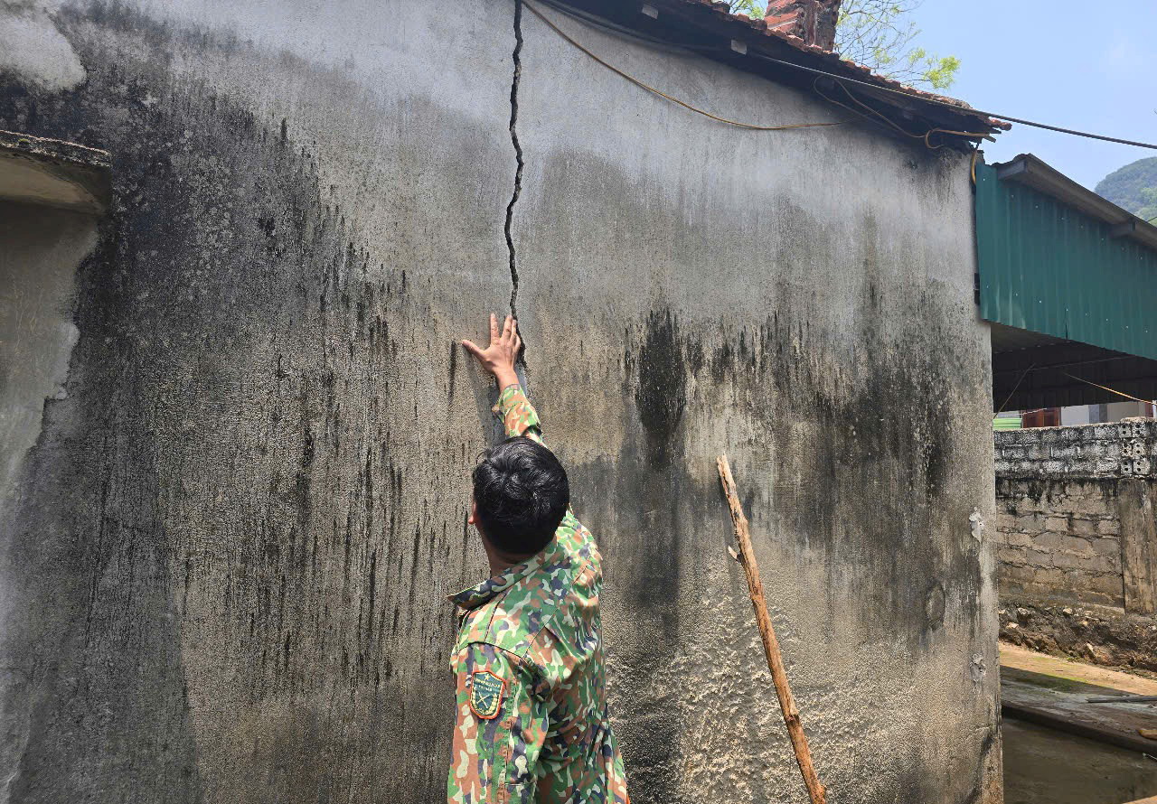 Sống nơm nớp bên mỏ đá- Ảnh 3. Sống nơm nớp bên mỏ đá- Ảnh 3.
