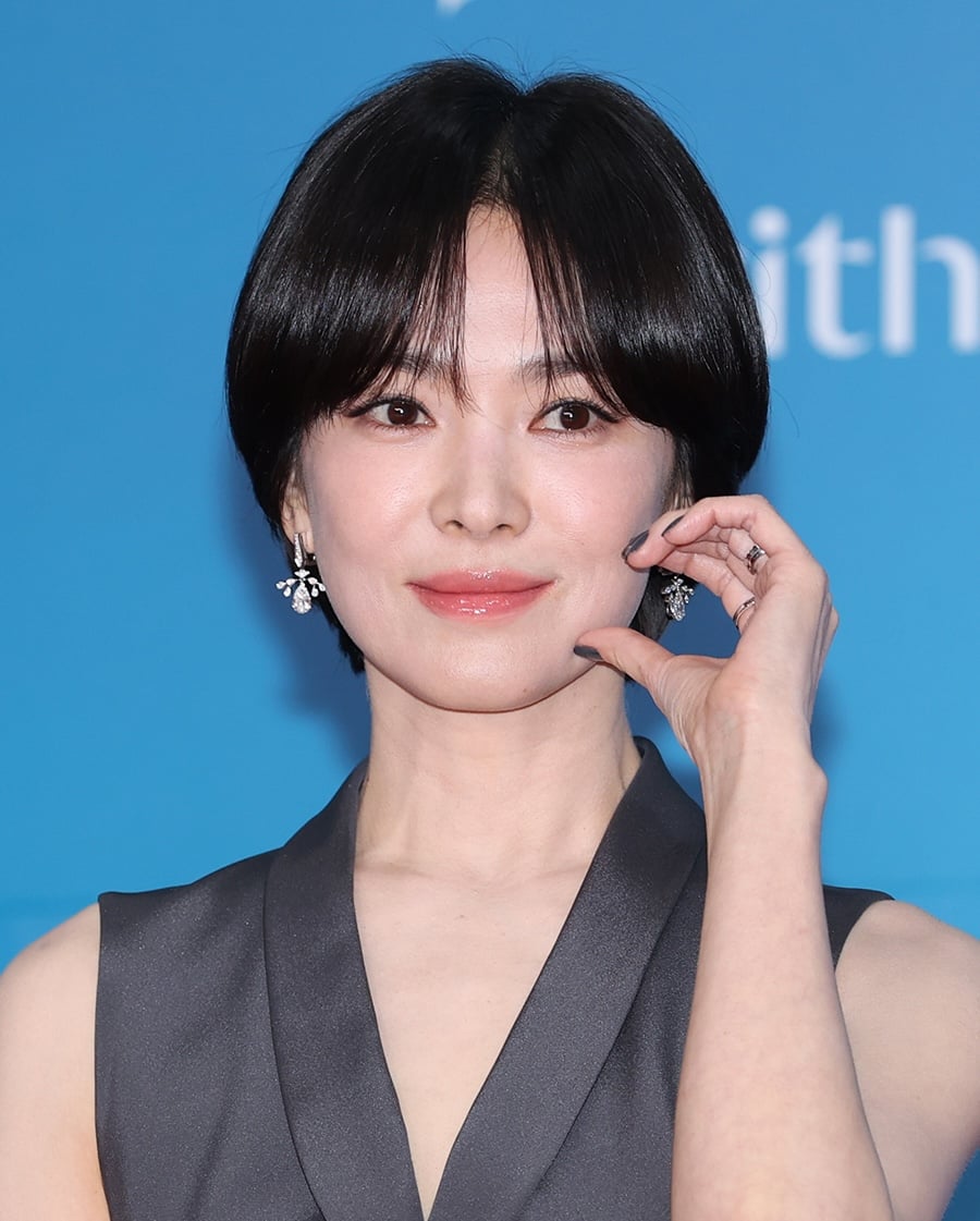 Nhan sắc không tuổi của Song Hye Kyo gây sốt- Ảnh 1. Nhan sắc không tuổi của Song Hye Kyo gây sốt- Ảnh 1.