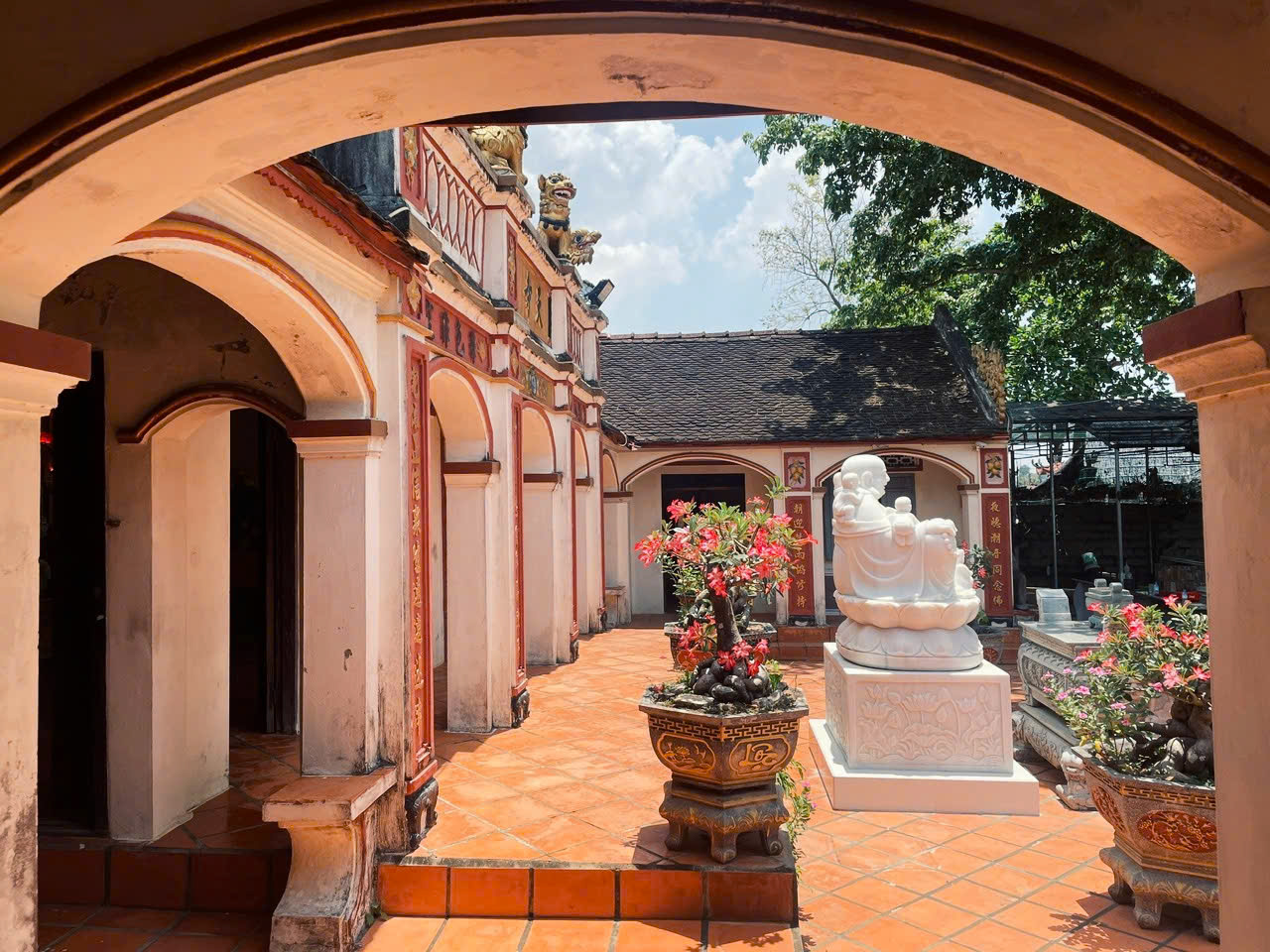 Thăm chùa Thiên Tứ - Nơi Bồ tát Thích Quảng Đức mở trường đào tạo tăng chúng- Ảnh 7. Thăm chùa Thiên Tứ - Nơi Bồ tát Thích Quảng Đức mở trường đào tạo tăng chúng- Ảnh 7.