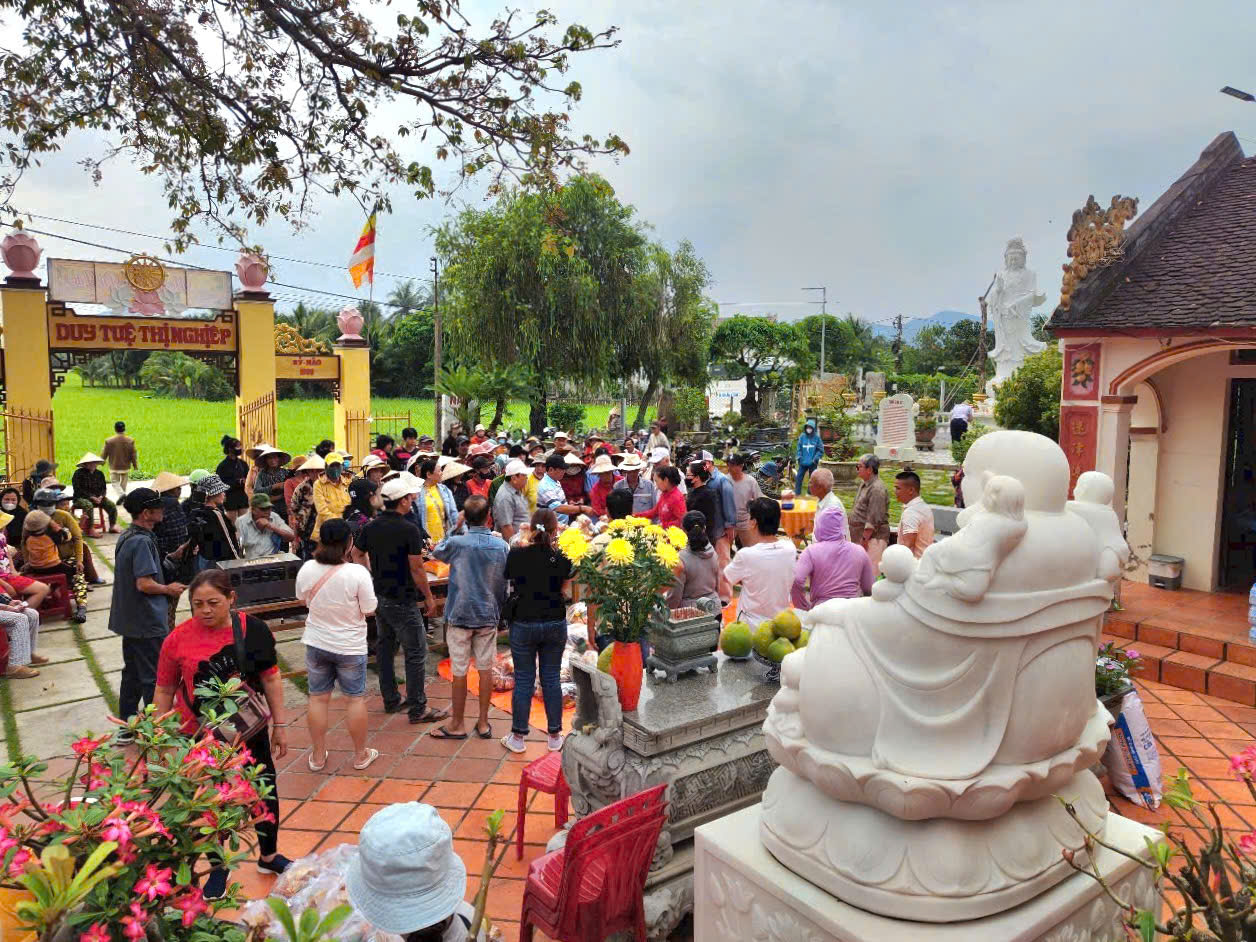 Thăm chùa Thiên Tứ - Nơi Bồ tát Thích Quảng Đức mở trường đào tạo tăng chúng- Ảnh 9. Thăm chùa Thiên Tứ - Nơi Bồ tát Thích Quảng Đức mở trường đào tạo tăng chúng- Ảnh 9.