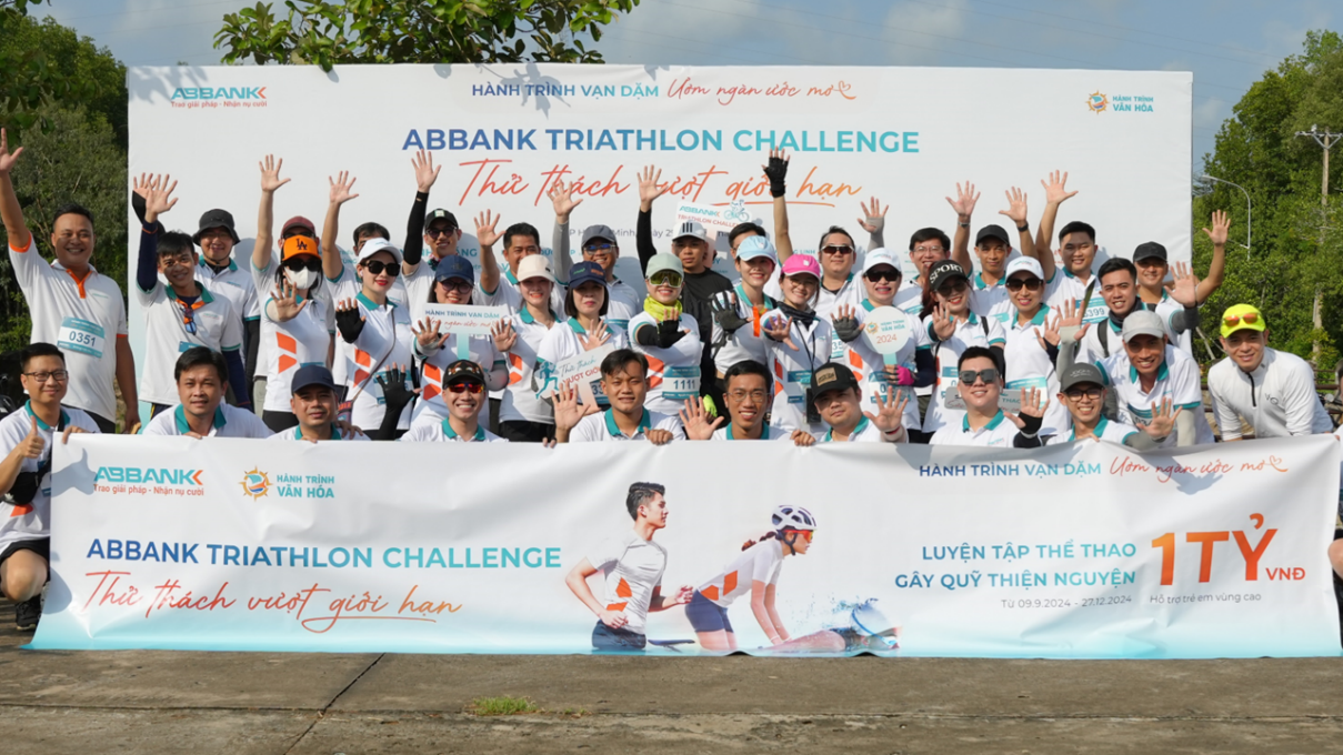 ABBANK thành công gây quỹ 1 tỉ đồng xây trường cho trẻ em vùng cao- Ảnh 1. ABBANK thành công gây quỹ 1 tỉ đồng xây trường cho trẻ em vùng cao- Ảnh 1.