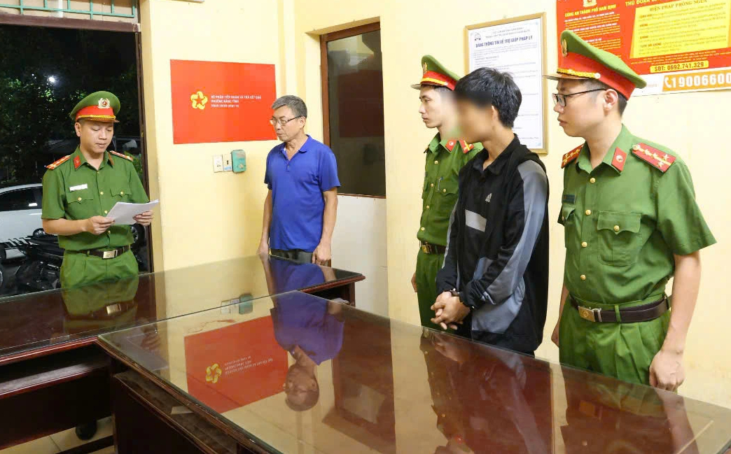 Tạm giữ hình sự nam thanh niên tấn công điều dưỡng Bệnh viện đa khoa Nam Định - Ảnh 1.