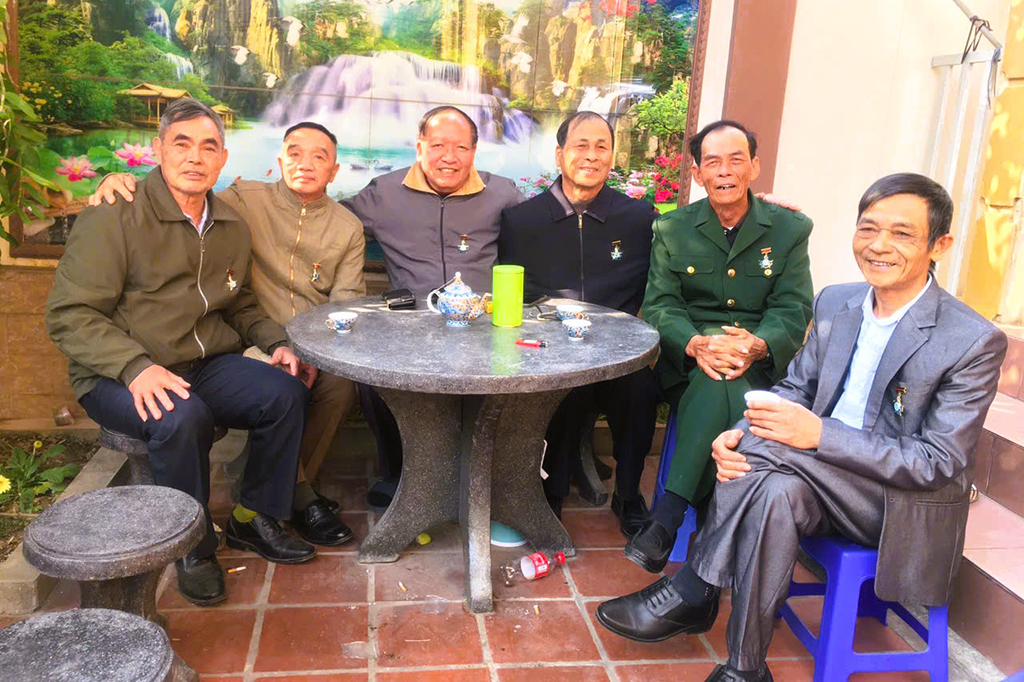 Cổ tích Trường Sa: Cuộc hội ngộ đầy xúc động sau 47 năm trôi dạt trên biển - Ảnh 1. Cổ tích Trường Sa: Cuộc hội ngộ đầy xúc động sau 47 năm trôi dạt trên biển - Ảnh 1.