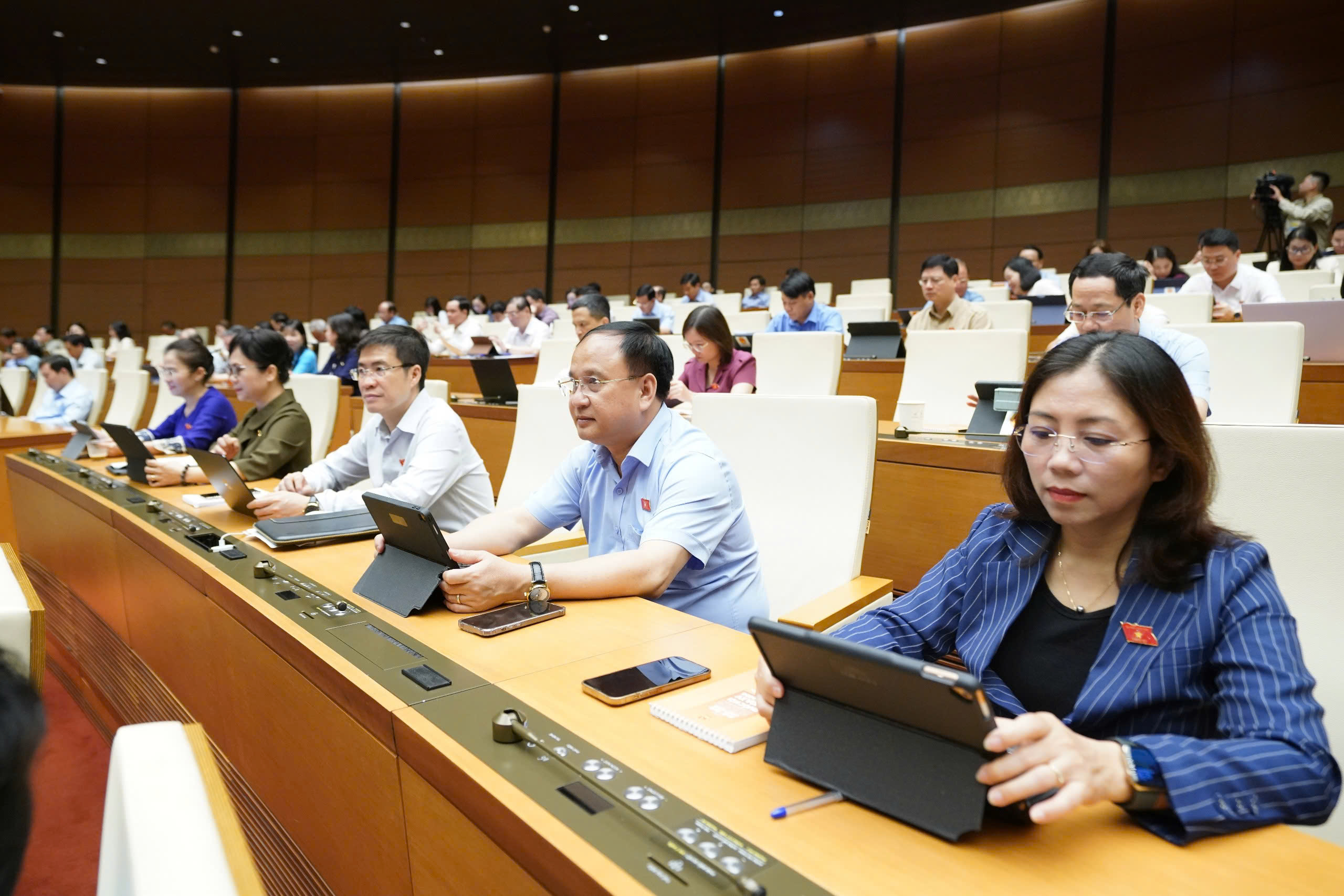 Bỏ đề xuất người nổi tiếng phải sử dụng sản phẩm trước khi quảng cáo- Ảnh 2. Bỏ đề xuất người nổi tiếng phải sử dụng sản phẩm trước khi quảng cáo- Ảnh 2.