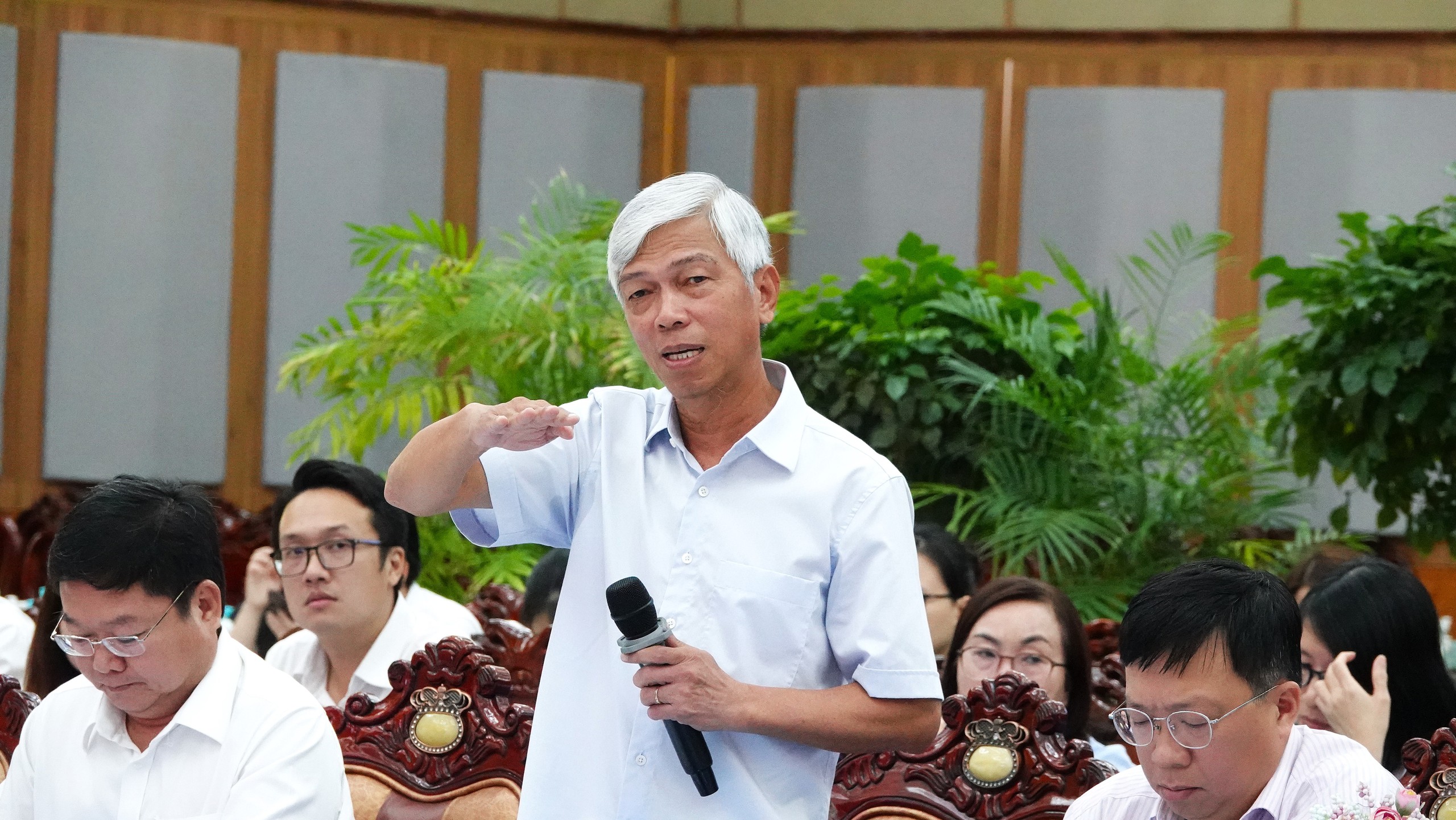 Ông Võ Văn Hoan: 'Các khu công nghiệp hiện hữu ở TP.HCM phải thay đổi'- Ảnh 3. Ông Võ Văn Hoan: 'Các khu công nghiệp hiện hữu ở TP.HCM phải thay đổi'- Ảnh 3.