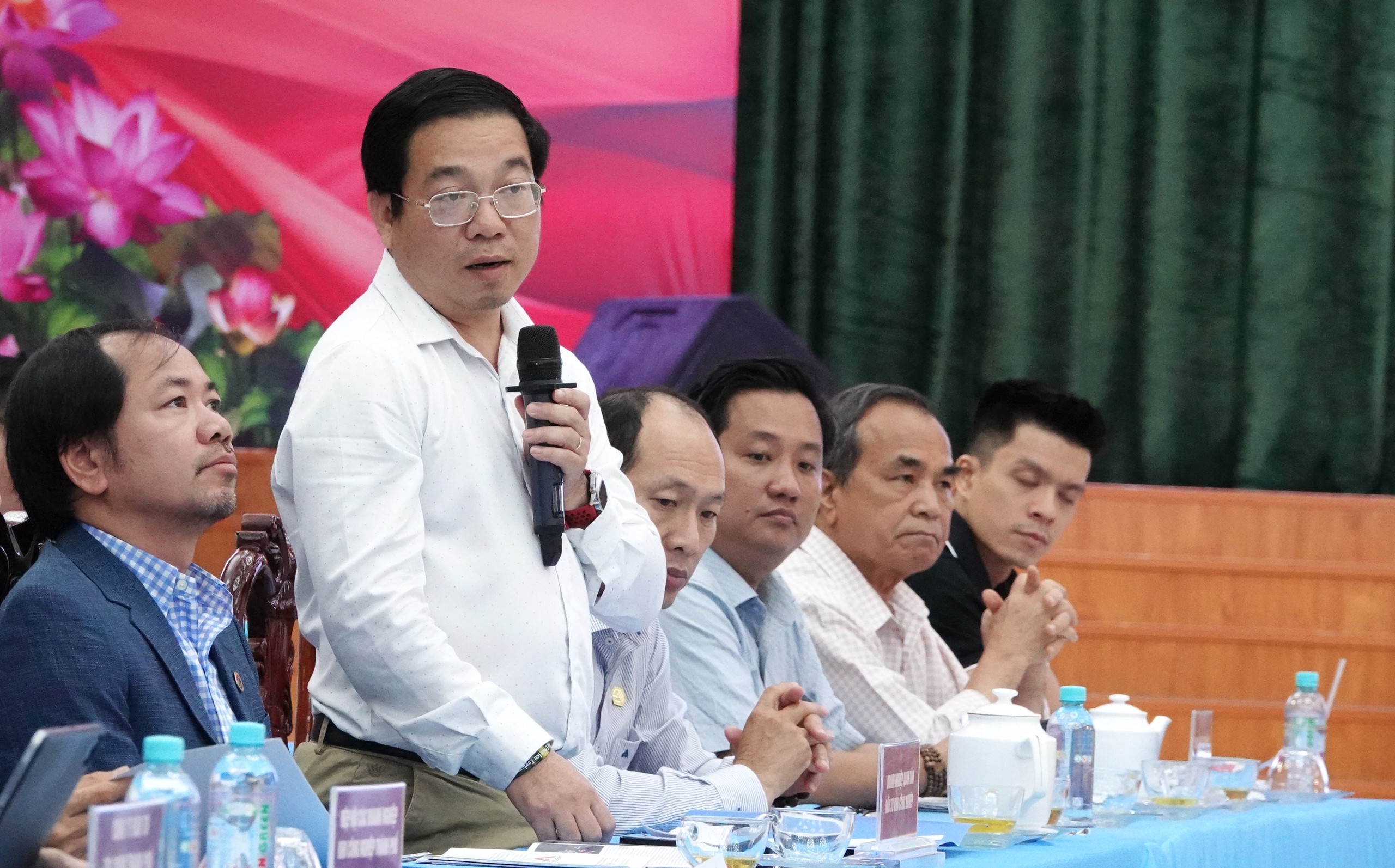 Ông Võ Văn Hoan: 'Các khu công nghiệp hiện hữu ở TP.HCM phải thay đổi'- Ảnh 2. Ông Võ Văn Hoan: 'Các khu công nghiệp hiện hữu ở TP.HCM phải thay đổi'- Ảnh 2.