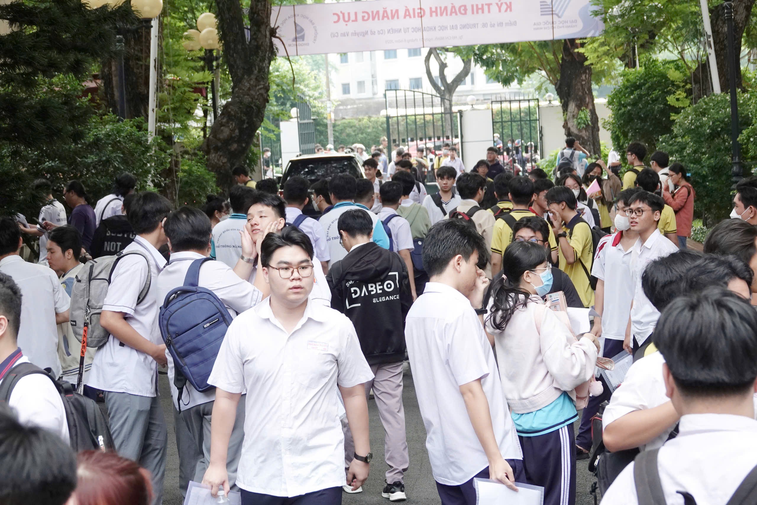 Thi đánh giá năng lực đợt 2: Hơn 70% thí sinh dự thi cải thiện điểm số - Ảnh 1.