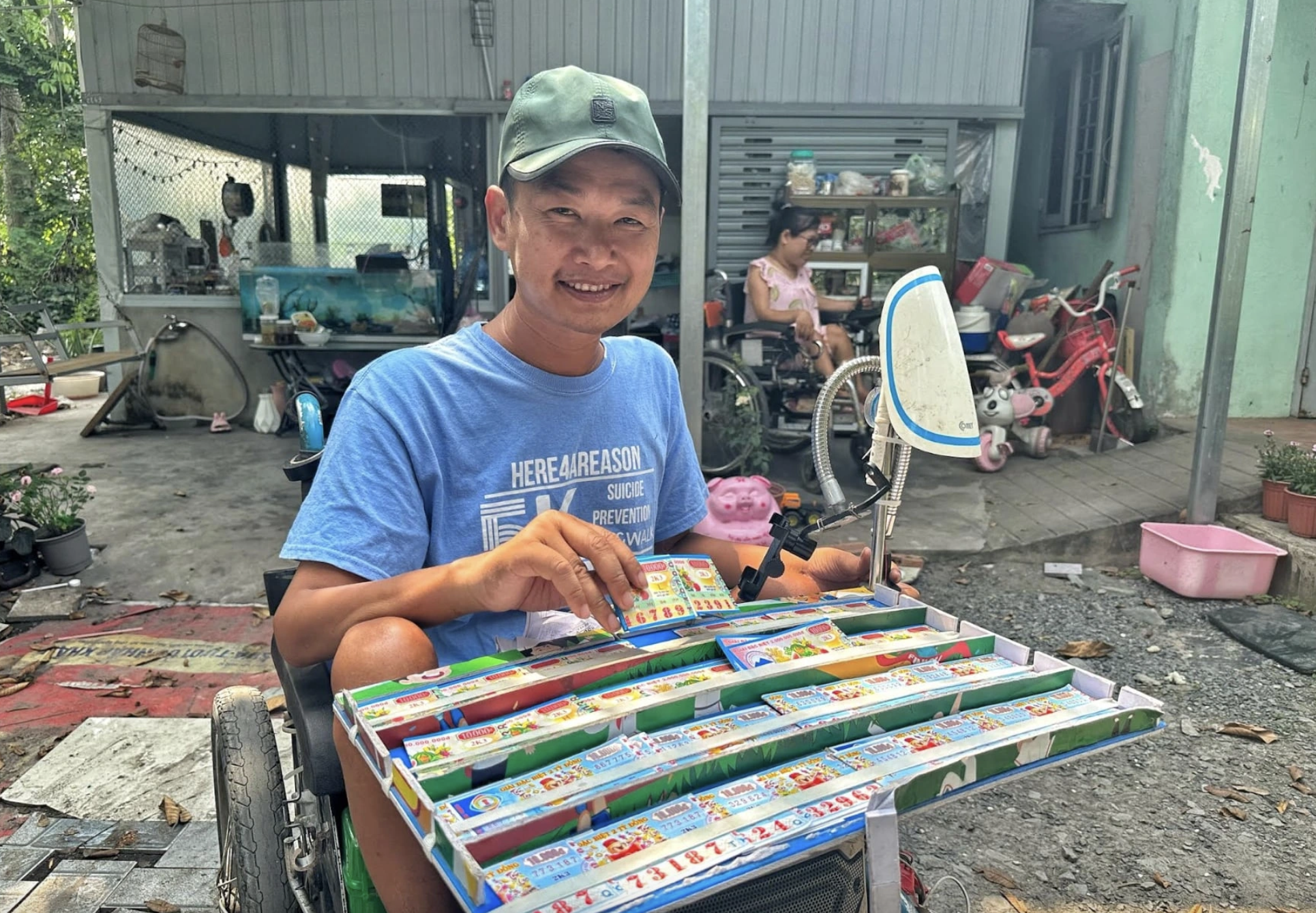 Xổ số miền Nam tăng thêm 3 triệu vé/ngày vẫn cháy hàng, đại lý bán sạch - Ảnh 1. Xổ số miền Nam tăng thêm 3 triệu vé/ngày vẫn cháy hàng, đại lý bán sạch - Ảnh 1.
