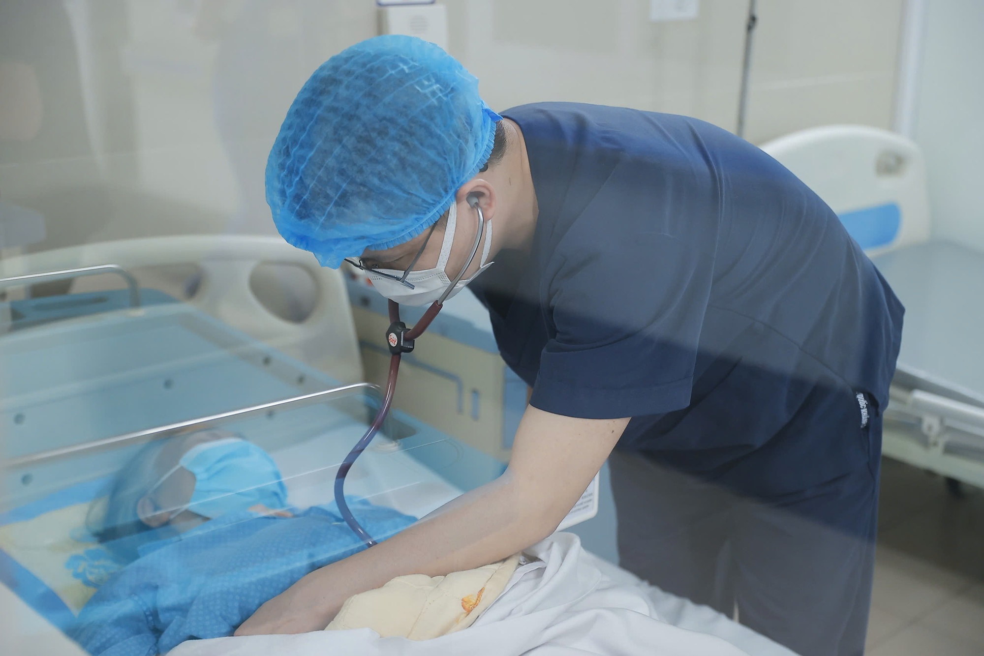 Hà Nội ghi nhận thêm 156 ca mắc Covid-19, dự báo tiếp tục tăng Hà Nội ghi nhận thêm 156 ca mắc Covid-19, dự báo tiếp tục tăng - Ảnh 1.