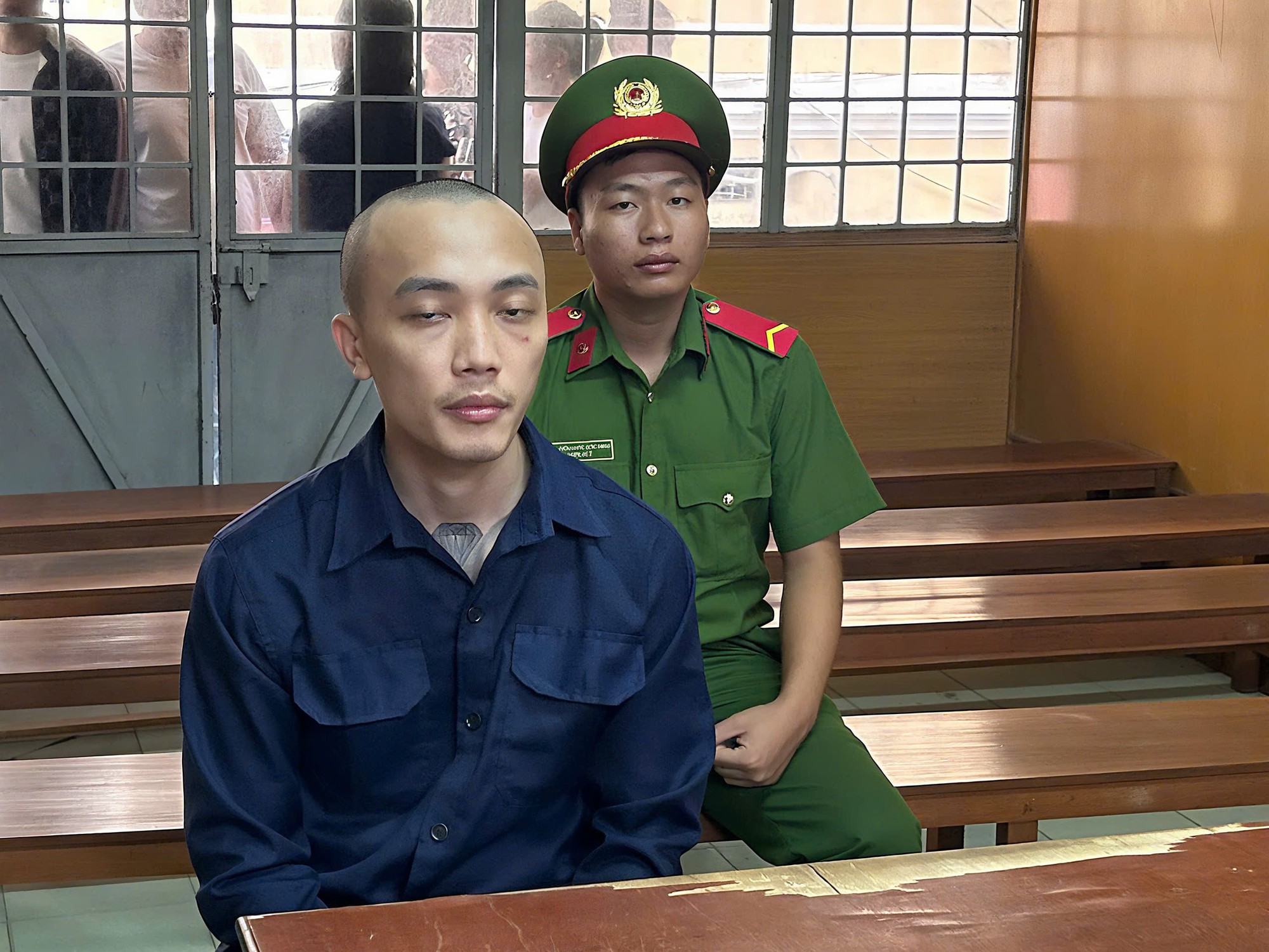 Hỗn chiến trước phòng cấp cứu bệnh viện Hoàn Mỹ, lãnh 3 năm tù- Ảnh 1. Hỗn chiến trước phòng cấp cứu bệnh viện Hoàn Mỹ, lãnh 3 năm tù- Ảnh 1.