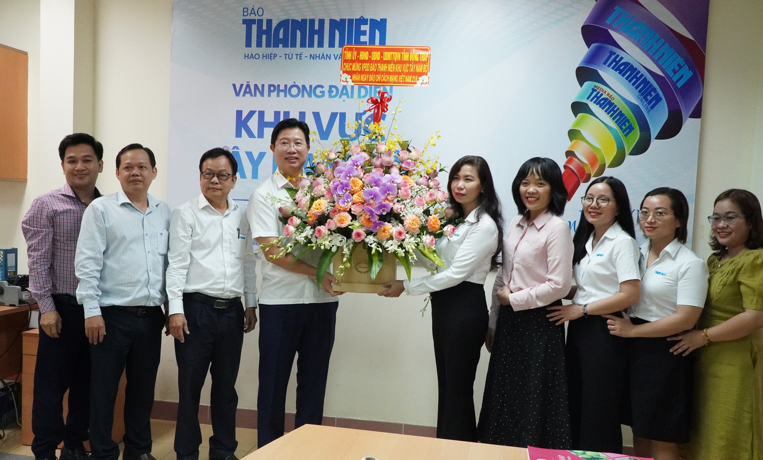 Báo Thanh Niên góp phần lan tỏa hình ảnh đất và con người Đồng Tháp - Ảnh 1.
