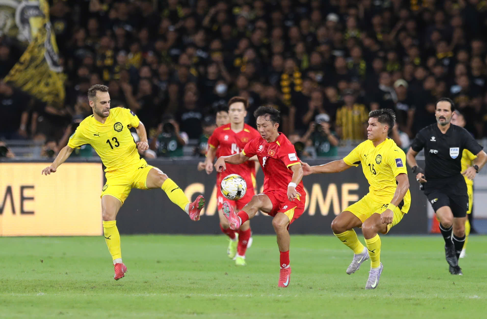 Bảng xếp hạng vòng loại Asian Cup mới nhất: Việt Nam và Malaysia thế nào khi AFC chưa phán quyết?- Ảnh 1. Bảng xếp hạng vòng loại Asian Cup mới nhất: Việt Nam và Malaysia thế nào khi AFC chưa phán quyết?- Ảnh 1.