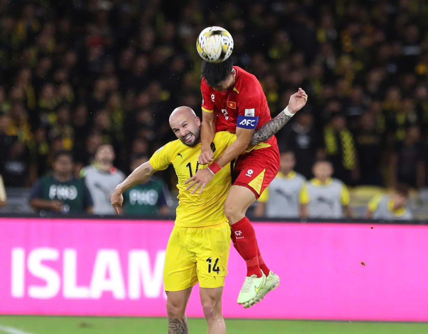 Bảng xếp hạng v&ograve;ng loại Asian Cup mới nhất: Malaysia vững tốp 1, Việt Nam ngậm ng&ugrave;i bị L&agrave;o bắt kịp- Ảnh 2.