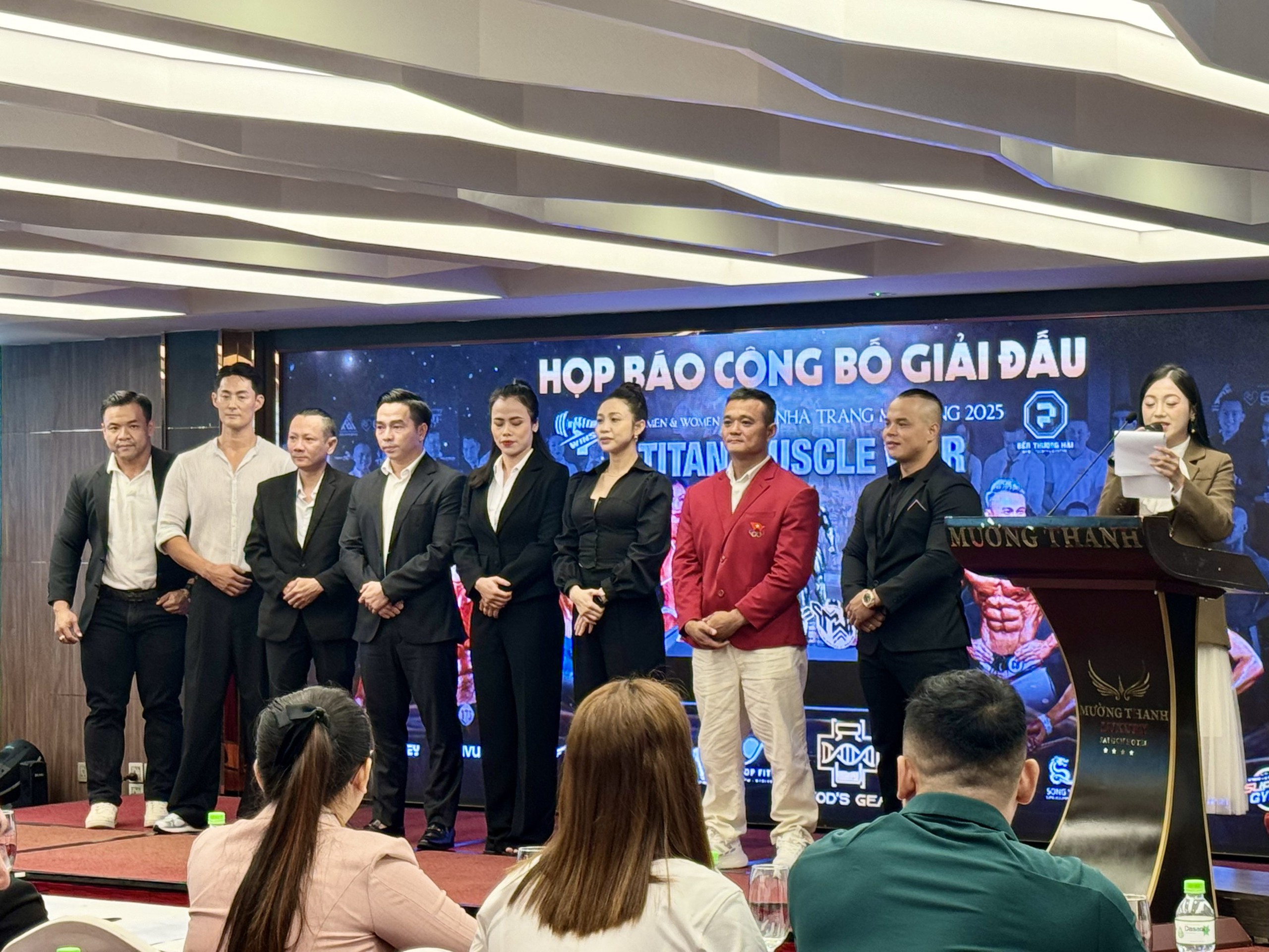 Nữ VĐV thể hình cơ bắp cuồn cuộn tiết lộ bí quyết thay đổi vóc dáng Nữ VĐV thể hình cơ bắp cuồn cuộn tiết lộ bí quyết thay đổi vóc dáng
