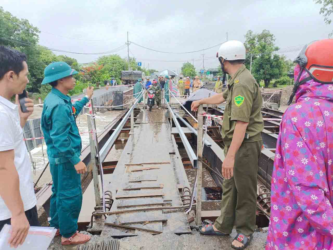 Bão số 1 gây mưa lớn khắp nơi - Ảnh 1.
