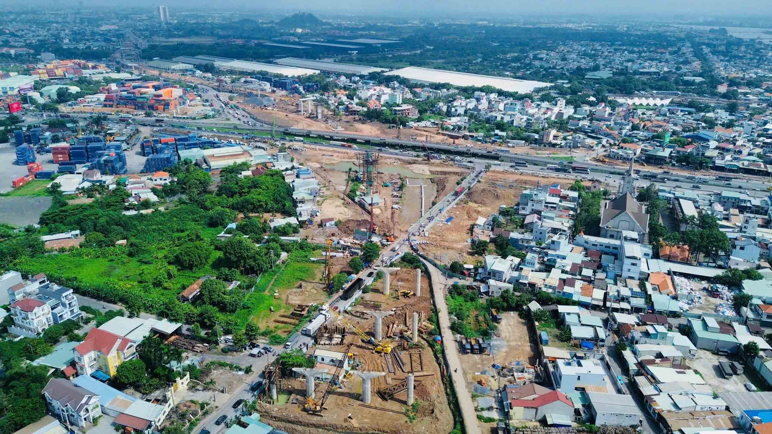 TP . HCM quyết liệt đẩy nhanh tiến độ xây dựng đường Vành đai 3 và 4 - Ảnh 1. TP . HCM quyết liệt đẩy nhanh tiến độ xây dựng đường Vành đai 3 và 4 - Ảnh 1.