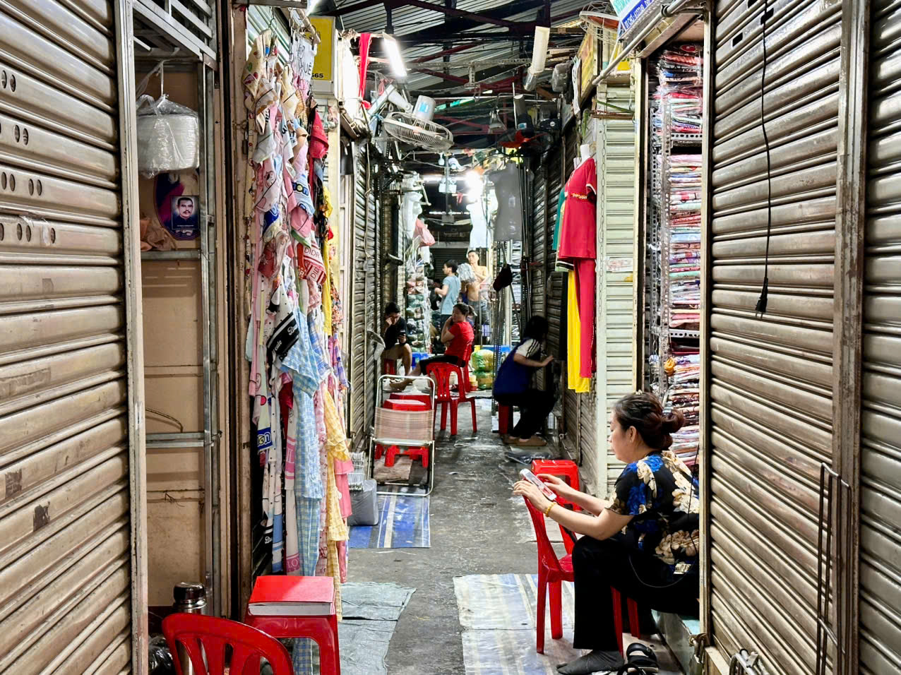 Tiểu thương làm gì khi 'nợ gối đầu', hàng bị đổi trả... sau khi xuất hóa đơn- Ảnh 1. Tiểu thương làm gì khi 'nợ gối đầu', hàng bị đổi trả... sau khi xuất hóa đơn- Ảnh 1.