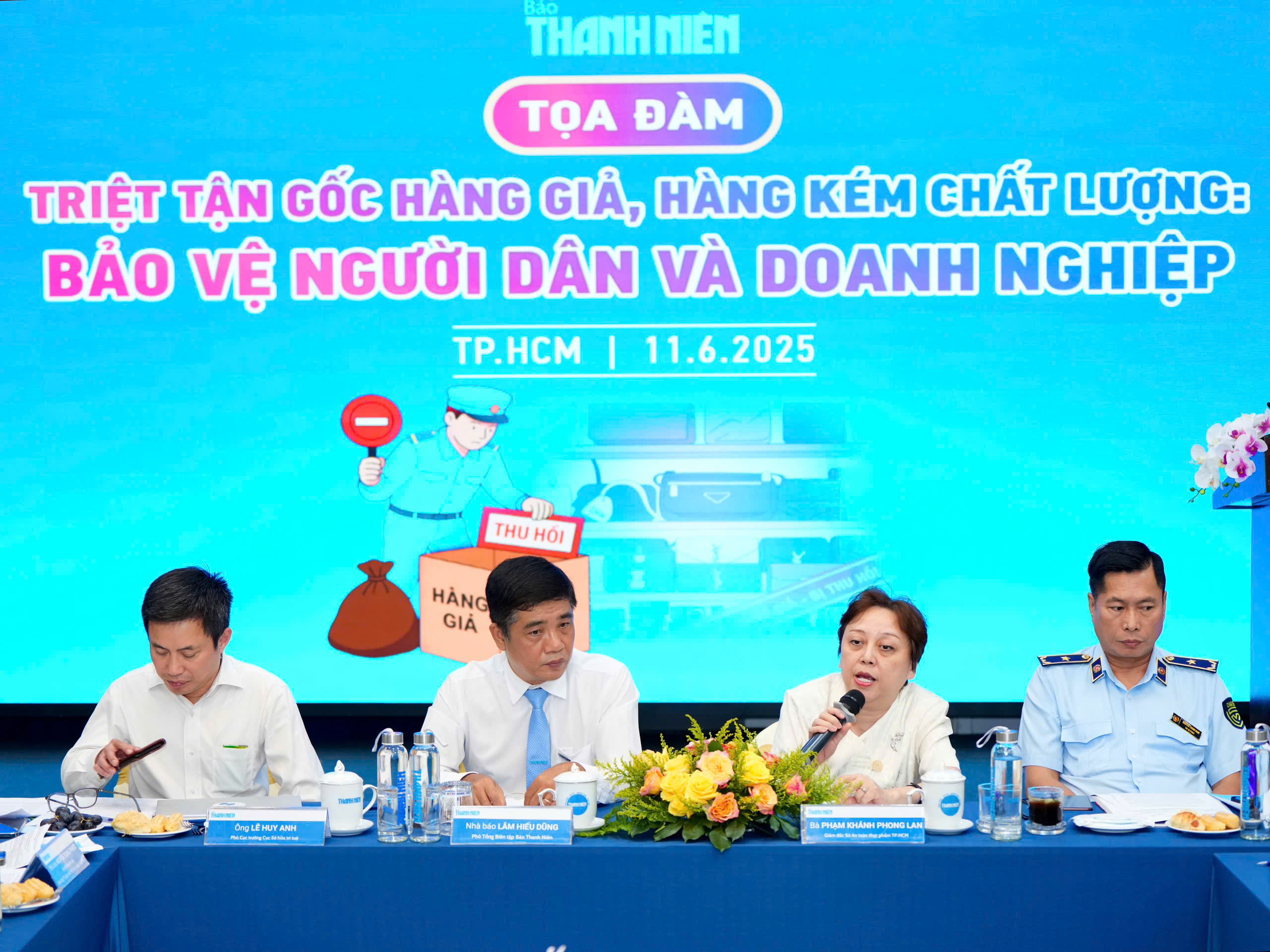 Bà Phạm Khánh Phong Lan chia sẻ về hàng gian và giải pháp chống hàng giả - Ảnh 1. Bà Phạm Khánh Phong Lan chia sẻ về hàng gian và giải pháp chống hàng giả - Ảnh 1.