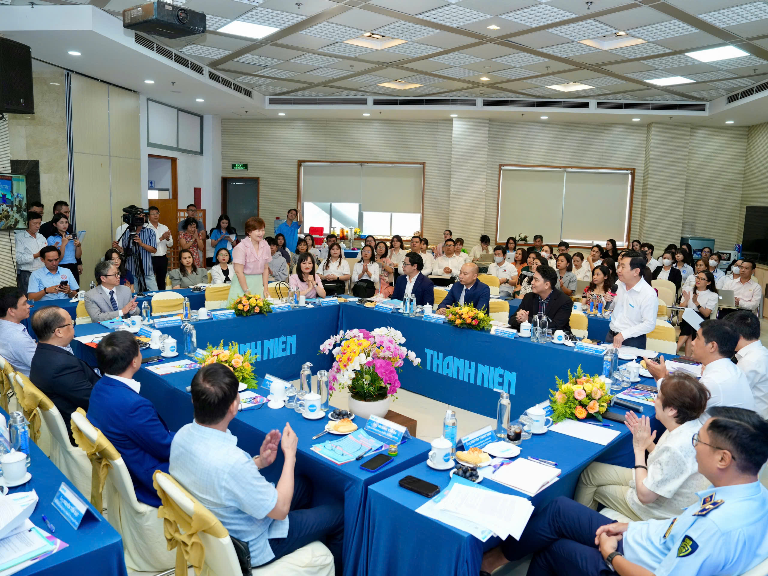 Hàng giả, hàng kém chất lượng: Doanh nghiệp làm ăn chân chính bị thiệt hại lớn nhất - Ảnh 2.