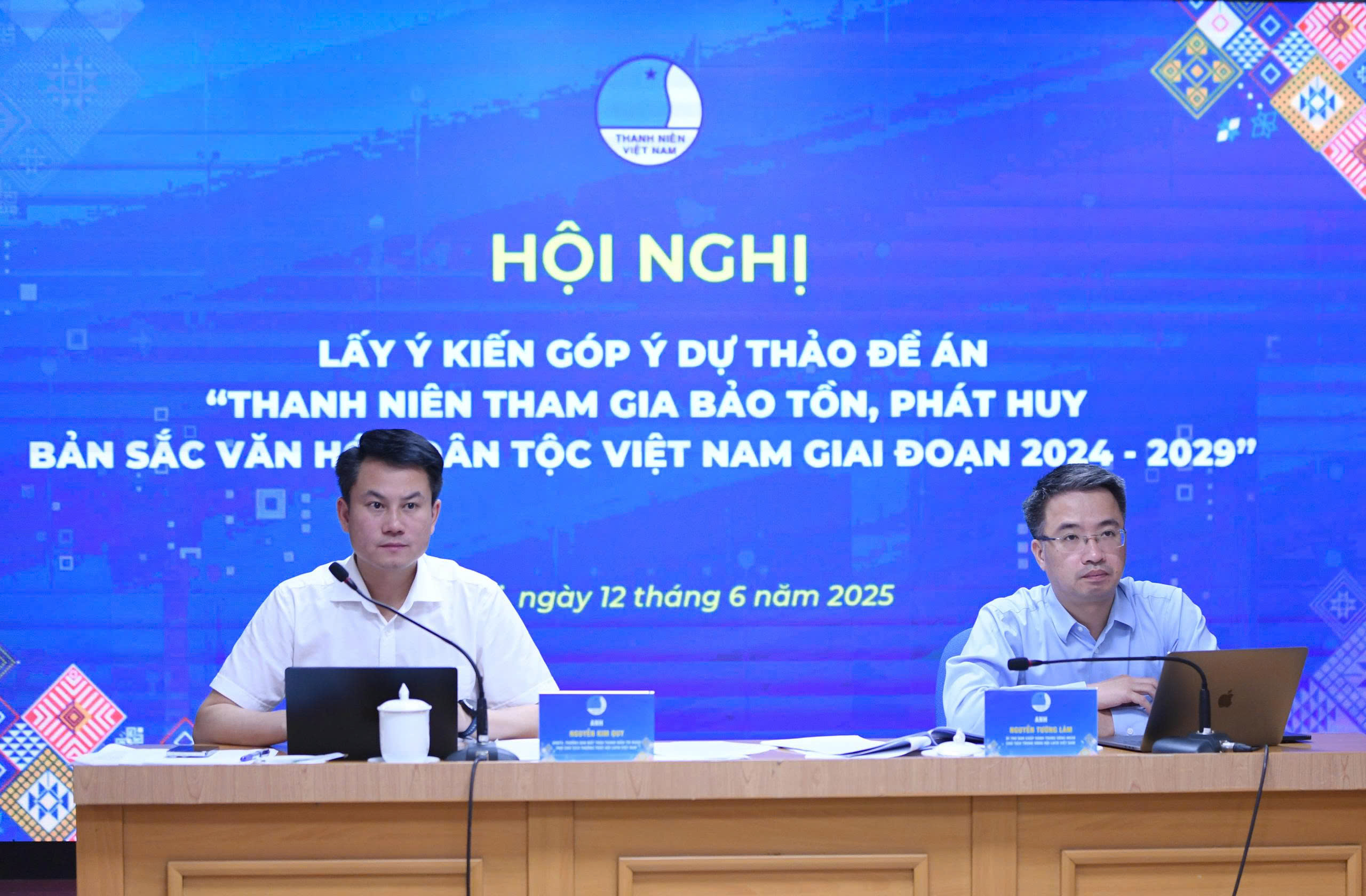 Giới trẻ Việt Nam cùng bảo tồn văn hóa truyền thống trong thời đại công nghệ AI - Ảnh 1. Giới trẻ Việt Nam cùng bảo tồn văn hóa truyền thống trong thời đại công nghệ AI - Ảnh 1.