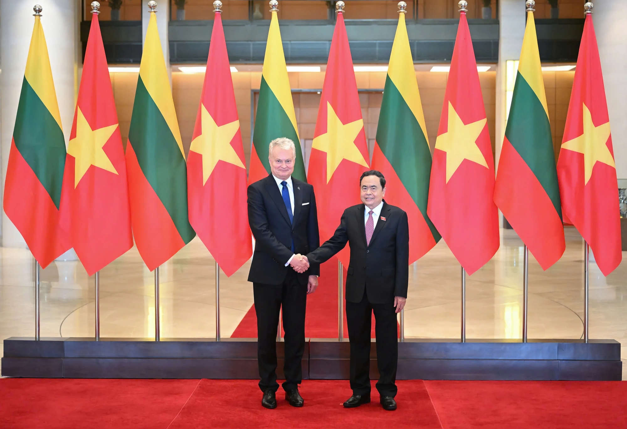 Chủ tịch Quốc hội Trần Thanh Mẫn hội kiến Tổng thống Lithuania Chủ tịch Quốc hội Trần Thanh Mẫn hội kiến Tổng thống Lithuania