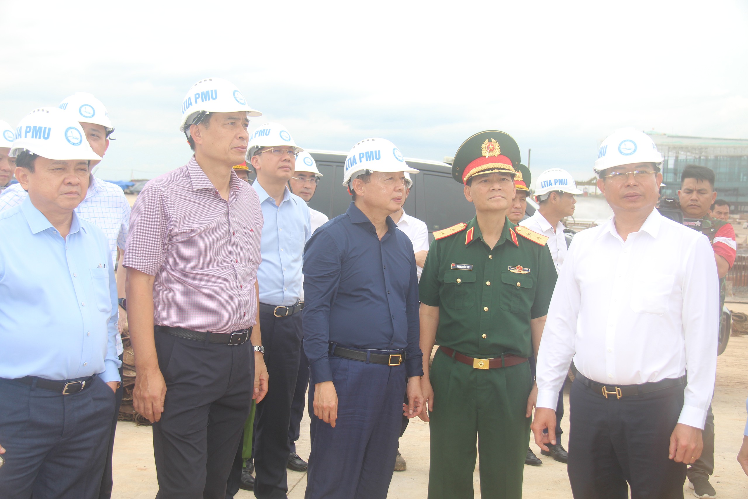 Cơ bản hoàn thành dự án sân bay Long Thành trước 31.12.2025, nhưng phải đảm bảo chất lượng - Ảnh 1. Cơ bản hoàn thành dự án sân bay Long Thành trước 31.12.2025, nhưng phải đảm bảo chất lượng - Ảnh 1.