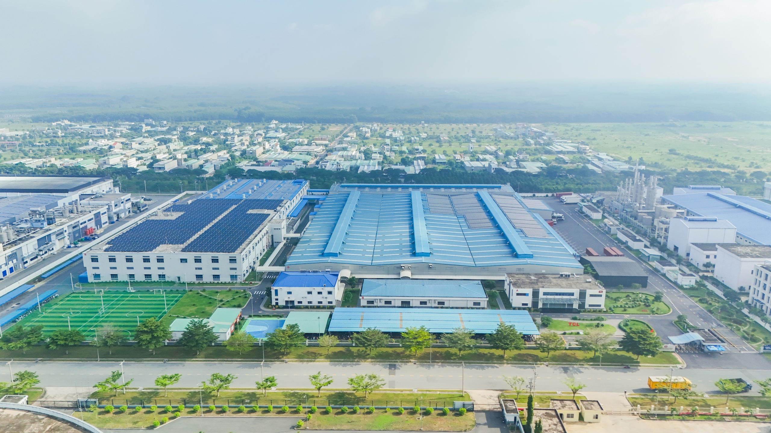 Lãnh đạo TCL: 'Đặt nhà máy ở Việt Nam là lựa chọn đúng đắn nhất' - Ảnh 2.
