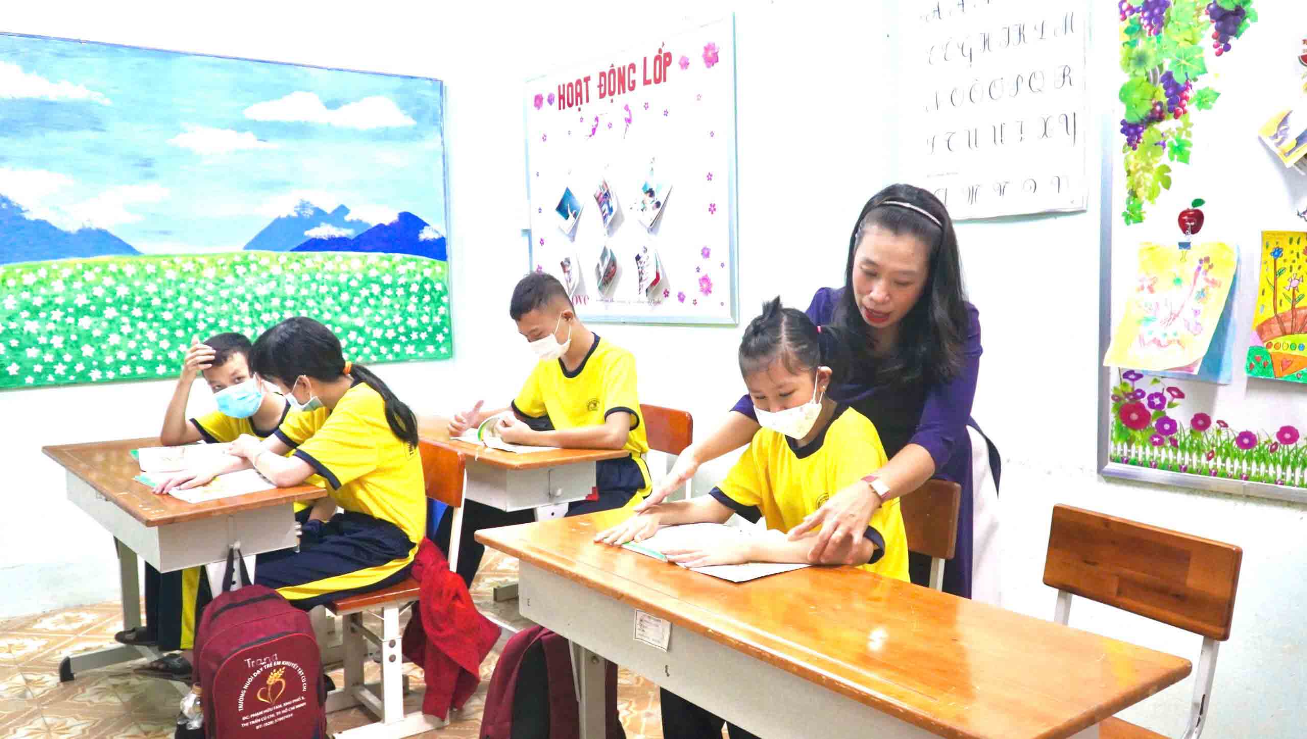 Sống đẹp mùa 5 - Sự diệu kỳ của lòng nhân ái: “Quân tốt” giữa đời thường - Ảnh 2.