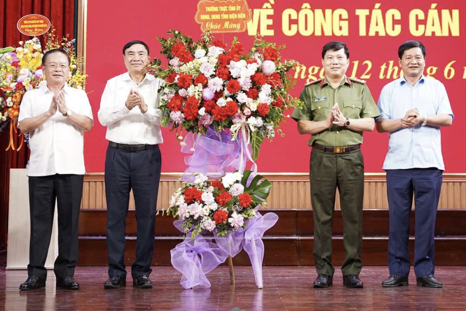 Giám đốc Công an tỉnh Quảng Trị làm Giám đốc Công an tỉnh Điện Biên - Ảnh 1.