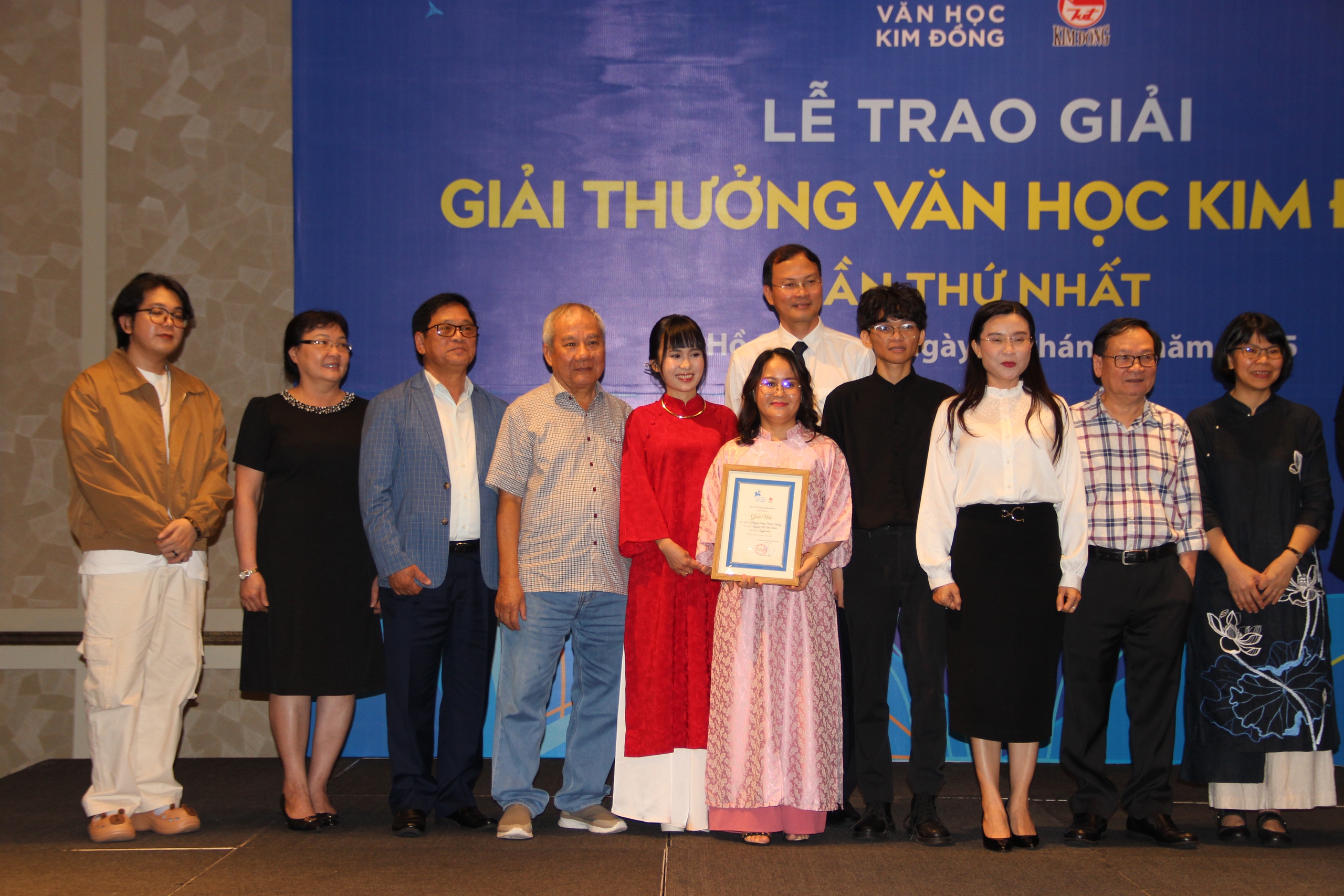 Nhà văn 24 tuổi giành 100 triệu đồng tại giải thưởng sáng tác cho thiếu nhi- Ảnh 1. Nhà văn 24 tuổi giành 100 triệu đồng tại giải thưởng sáng tác cho thiếu nhi- Ảnh 1.