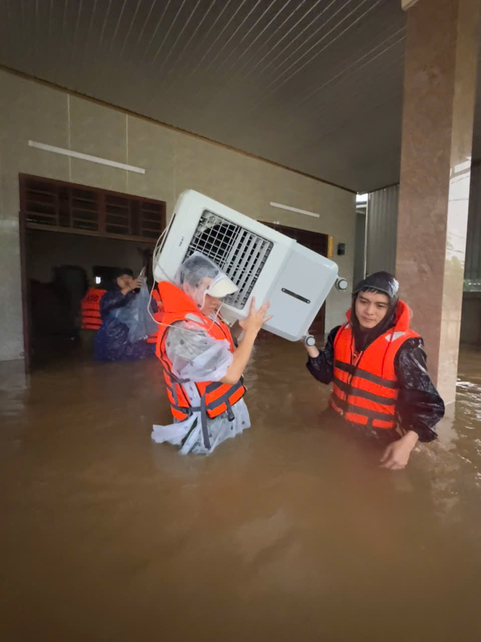 Quảng Trị: Miền núi sạt lở đất, đồng bằng ngập sâu - Ảnh 5.