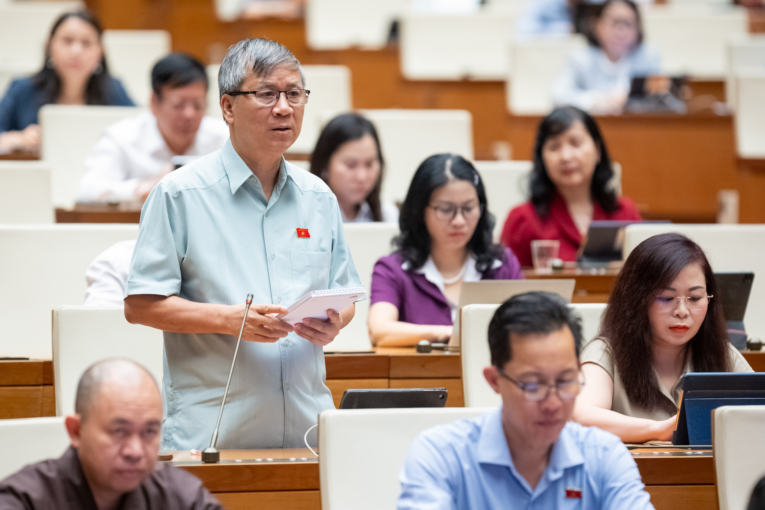 Lý do Hiến pháp sửa đổi không quy định đơn vị hành chính xã, phường, đặc khu- Ảnh 2. Lý do Hiến pháp sửa đổi không quy định đơn vị hành chính xã, phường, đặc khu- Ảnh 2.