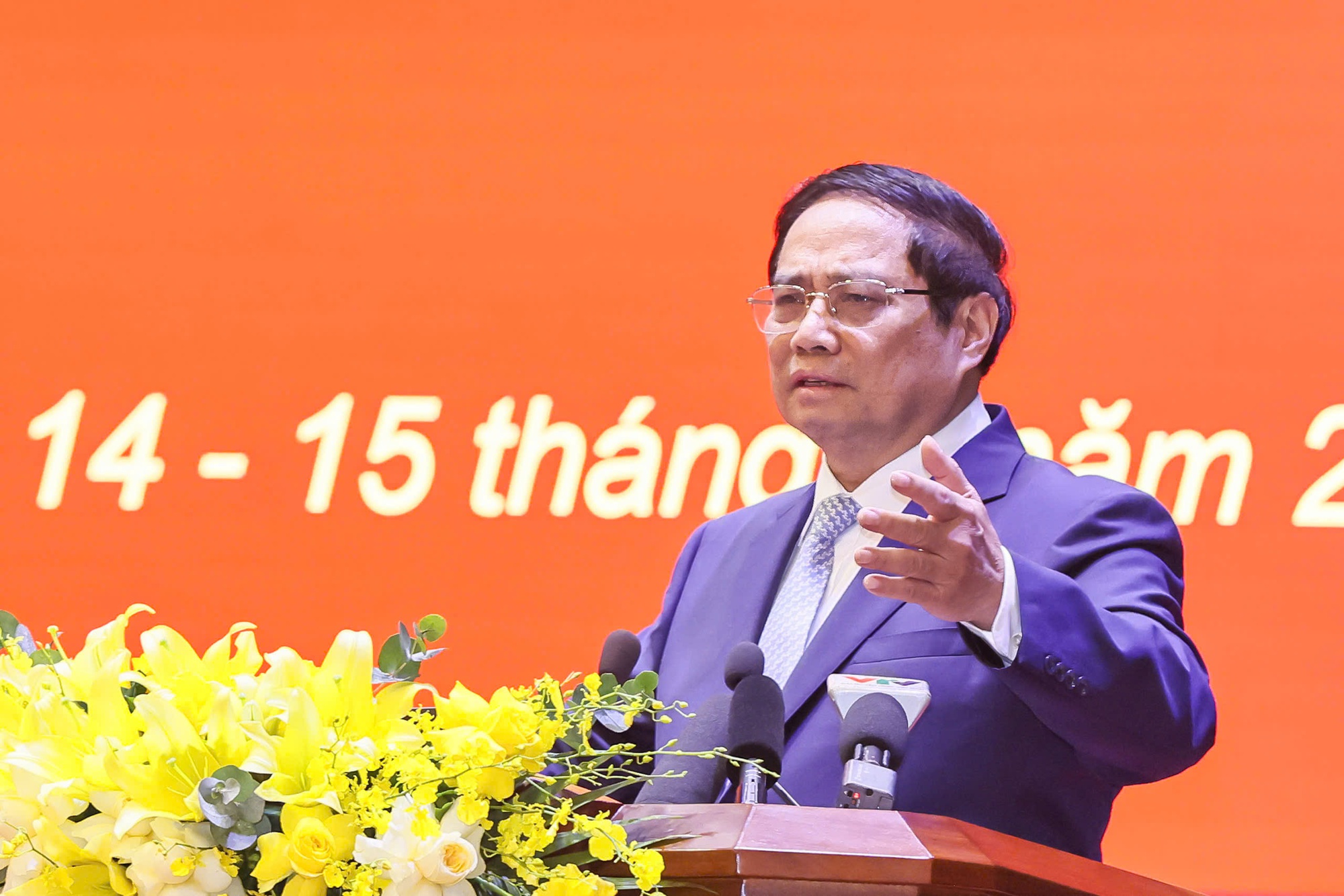 Thủ tướng: Phân cấp, phân quyền, tăng cường hậu kiểm, giảm phiền hà Thủ tướng: Phân cấp, phân quyền, tăng cường hậu kiểm, giảm phiền hà