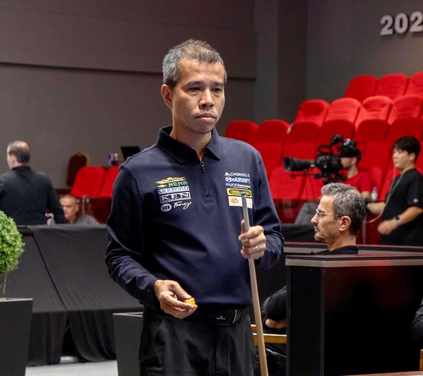 Billiards: Trần Quyết Chiến thắng nghẹt thở đương kim vô địch, trở thành niềm hy vọng duy nhất Billiards: Trần Quyết Chiến thắng nghẹt thở đương kim vô địch, trở thành niềm hy vọng duy nhất