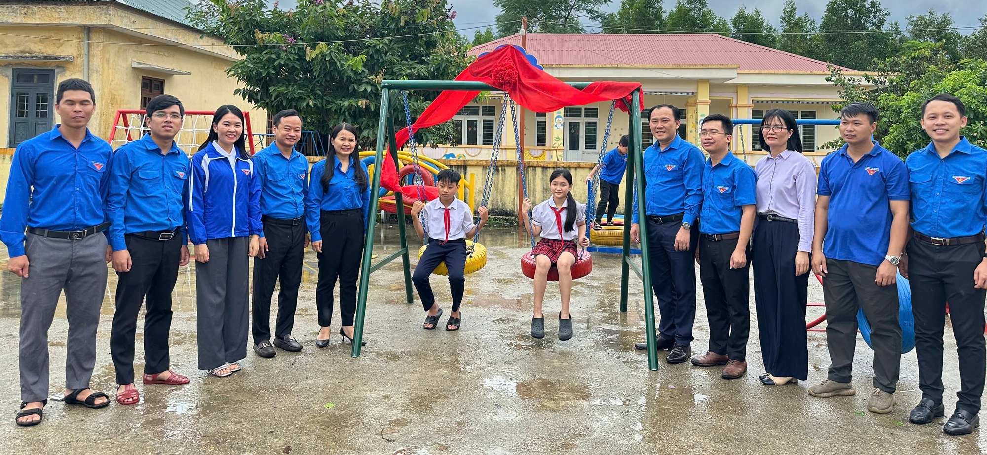 Tuổi trẻ Quảng Trị đóng góp gần 700 triệu đồng cho các công trình vì cộng đồng - Ảnh 2. Tuổi trẻ Quảng Trị đóng góp gần 700 triệu đồng cho các công trình vì cộng đồng - Ảnh 2.