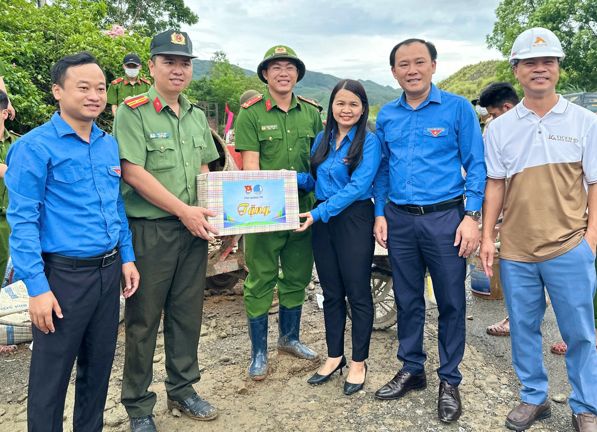 Tuổi trẻ Quảng Trị đóng góp gần 700 triệu đồng cho các công trình vì cộng đồng - Ảnh 4. Tuổi trẻ Quảng Trị đóng góp gần 700 triệu đồng cho các công trình vì cộng đồng - Ảnh 4.