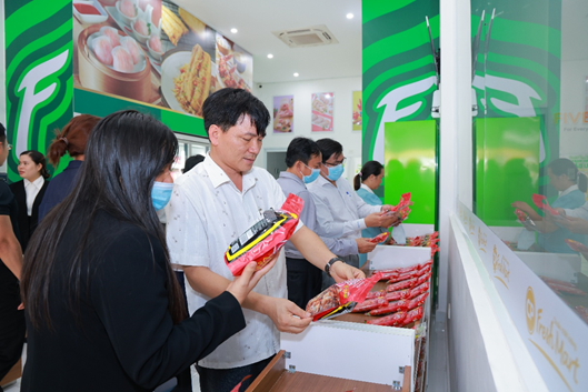 Bình Phước kiểm tra công tác an toàn thực phẩm tại nhà máy CPV Food - Ảnh 2.