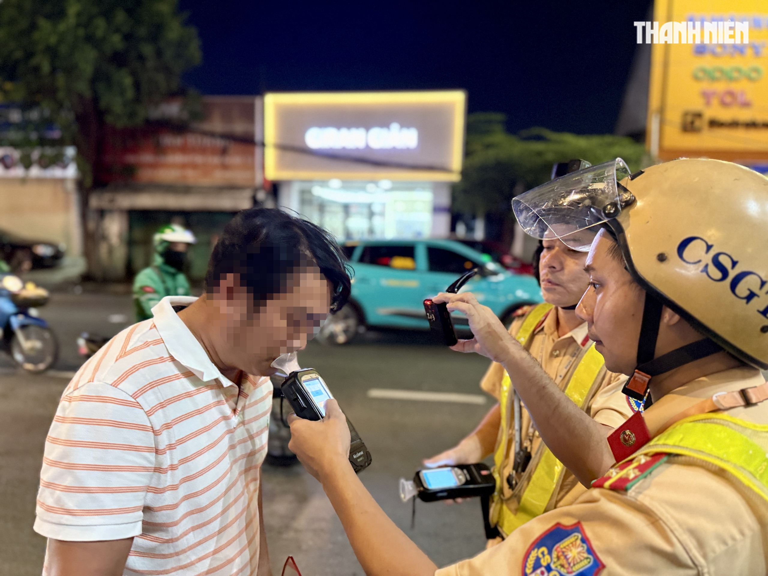 Bị CSGT TP.HCM phạt nồng độ cồn, có người thanh minh: ‘Đô tới 20 lon…’ Bị CSGT TP.HCM phạt nồng độ cồn, có người thanh minh: ‘Đô tới 20 lon…’
