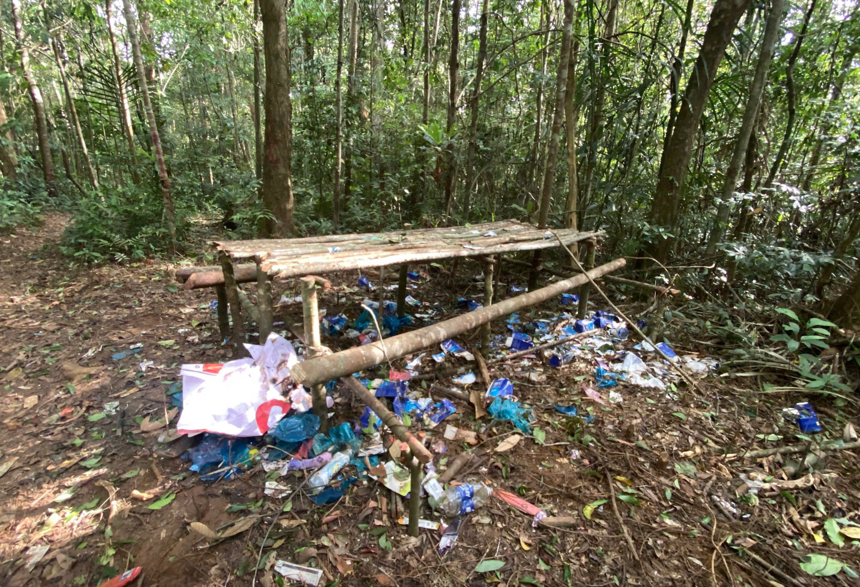 Chơi thể thao, đừng xả rác - Ảnh 1.